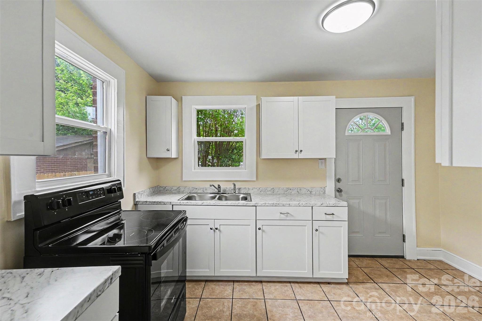 823 Lincolnton Road — Salisbury