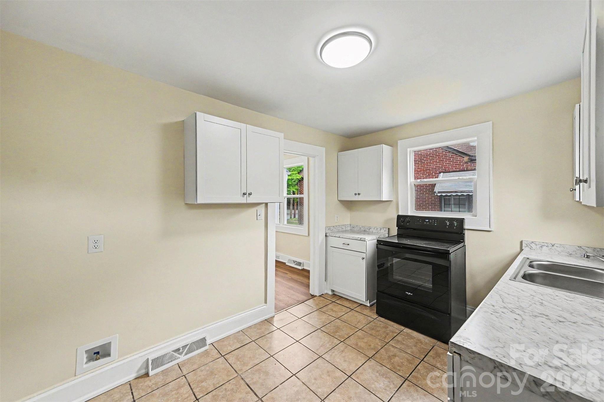 823 Lincolnton Road — Salisbury