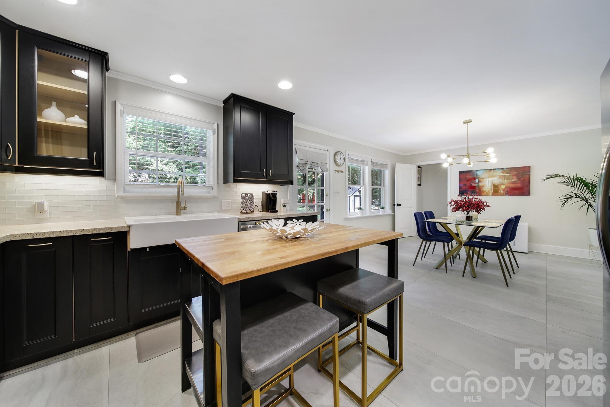 6418 Teague Lane — Charlotte