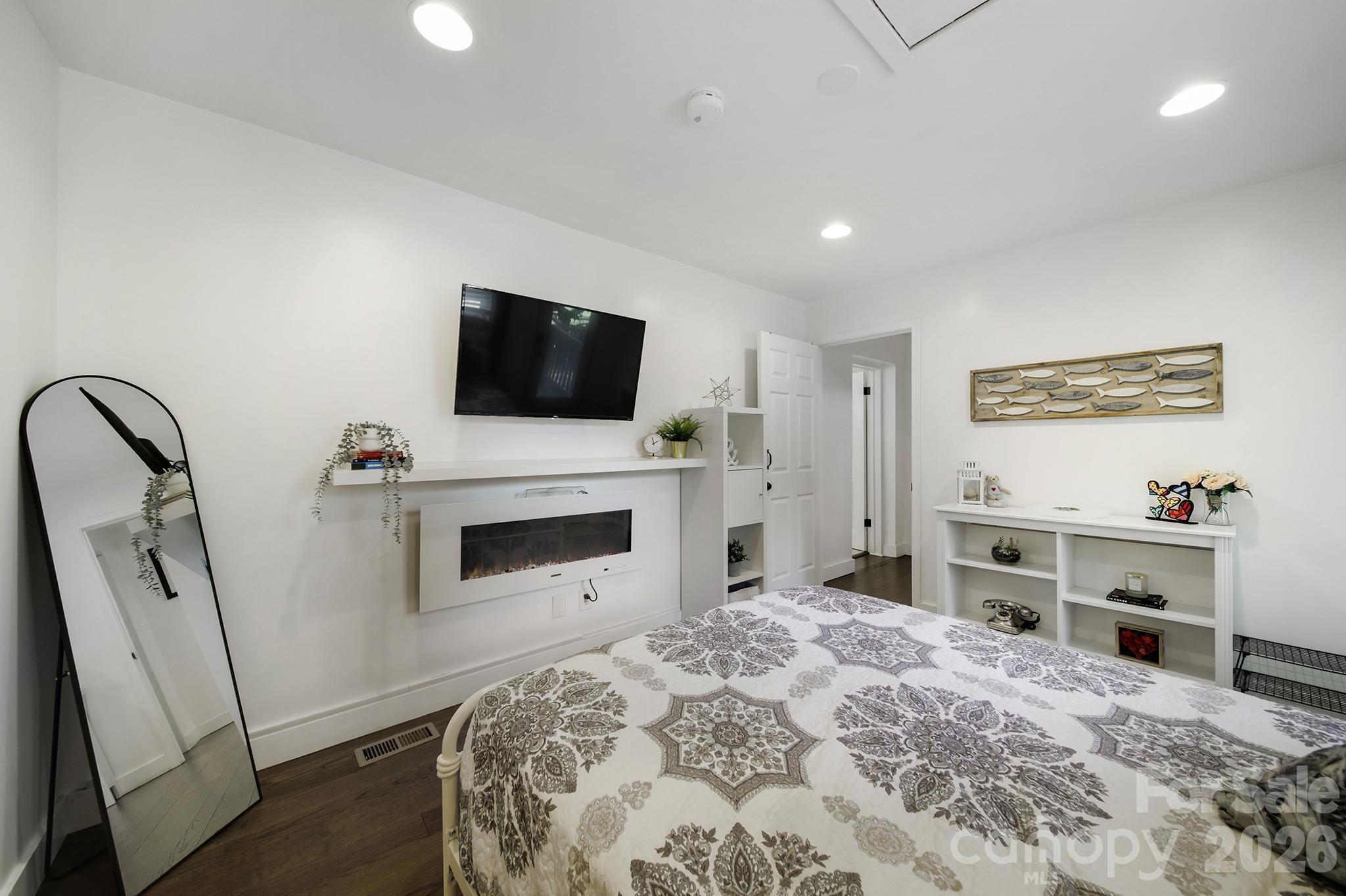 6418 Teague Lane — Charlotte