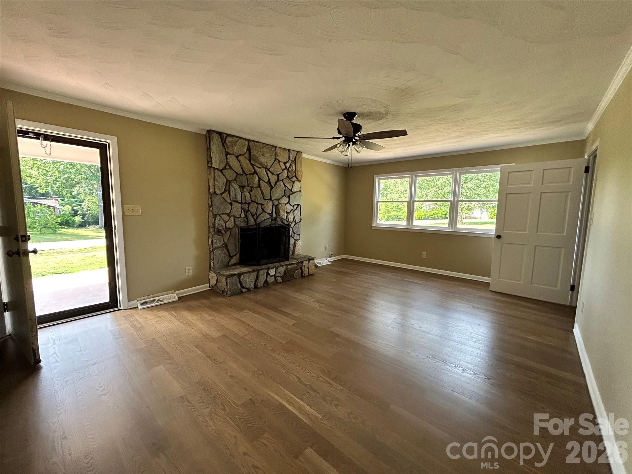 1162 Broadway Street #1162 Broadway St — Claremont