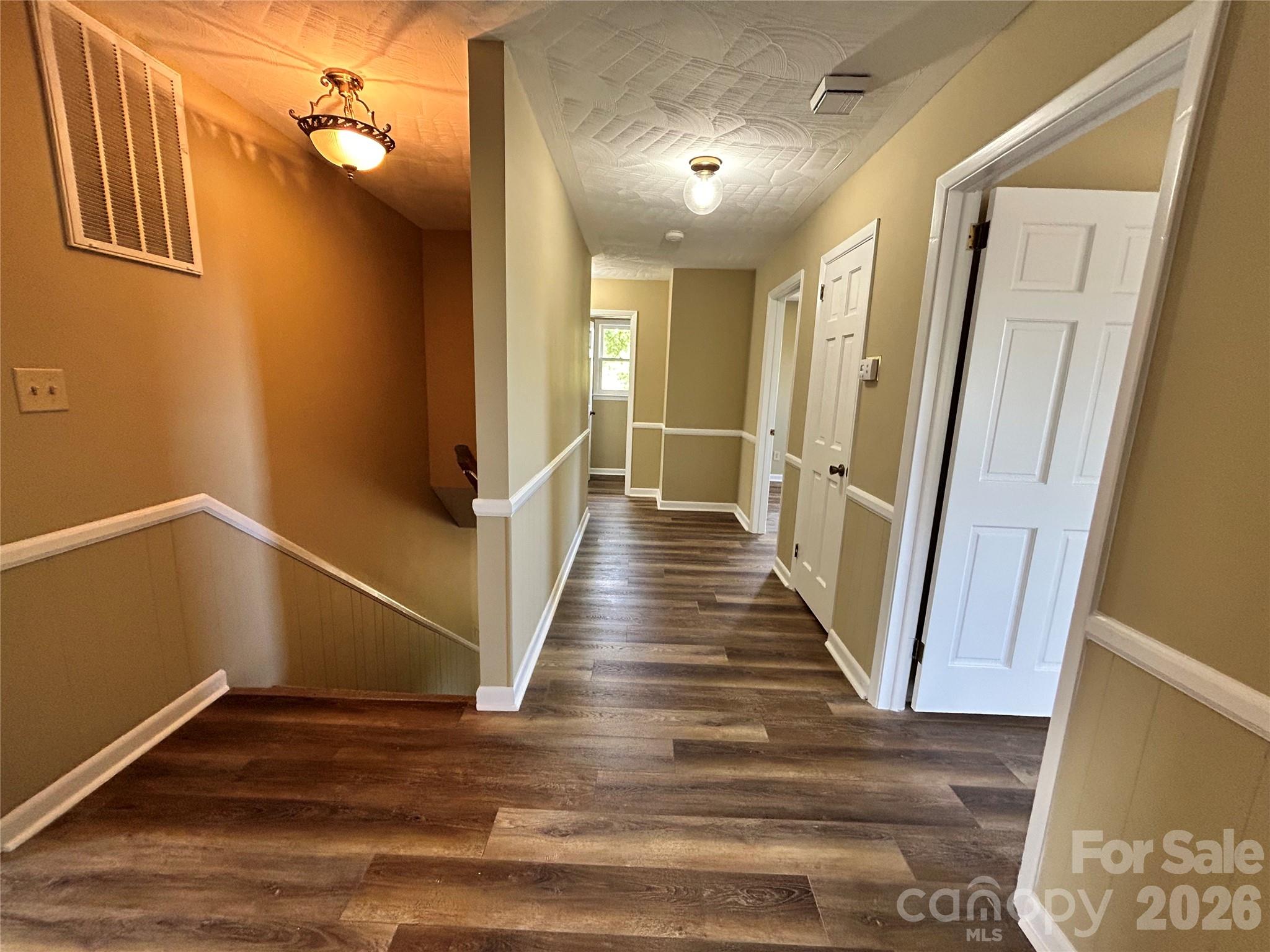1162 Broadway Street #1162 Broadway St — Claremont