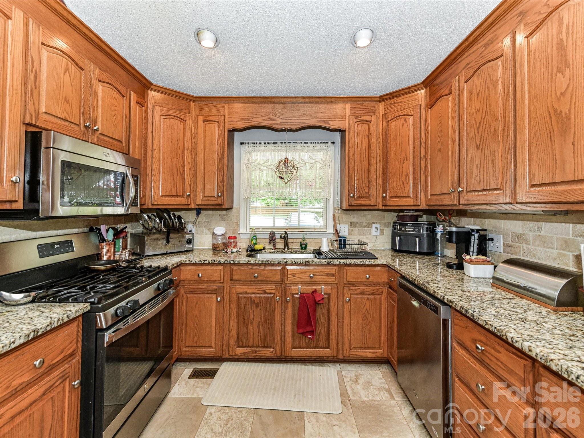 1472 Ridgewood Drive — Concord