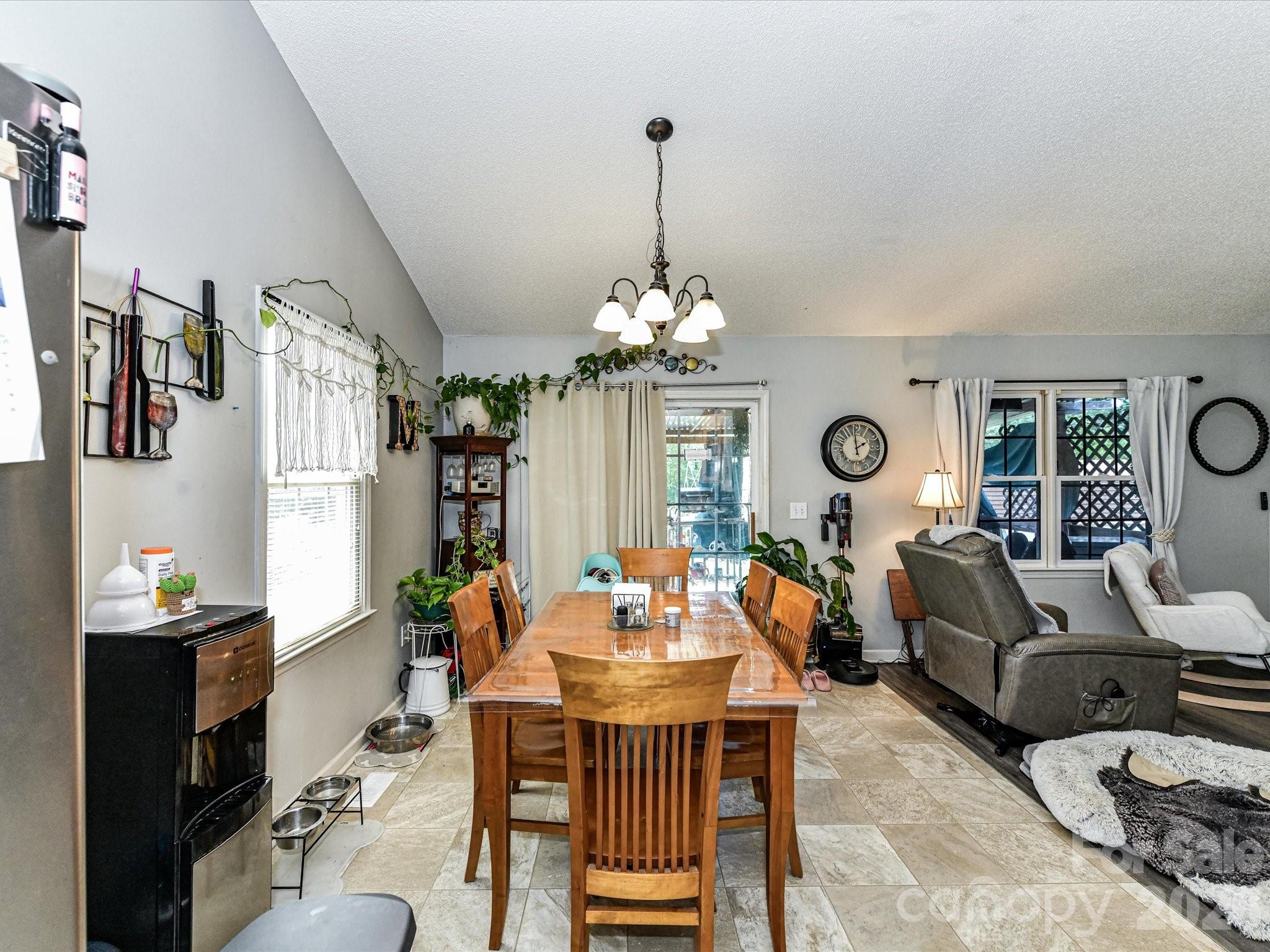 1472 Ridgewood Drive — Concord