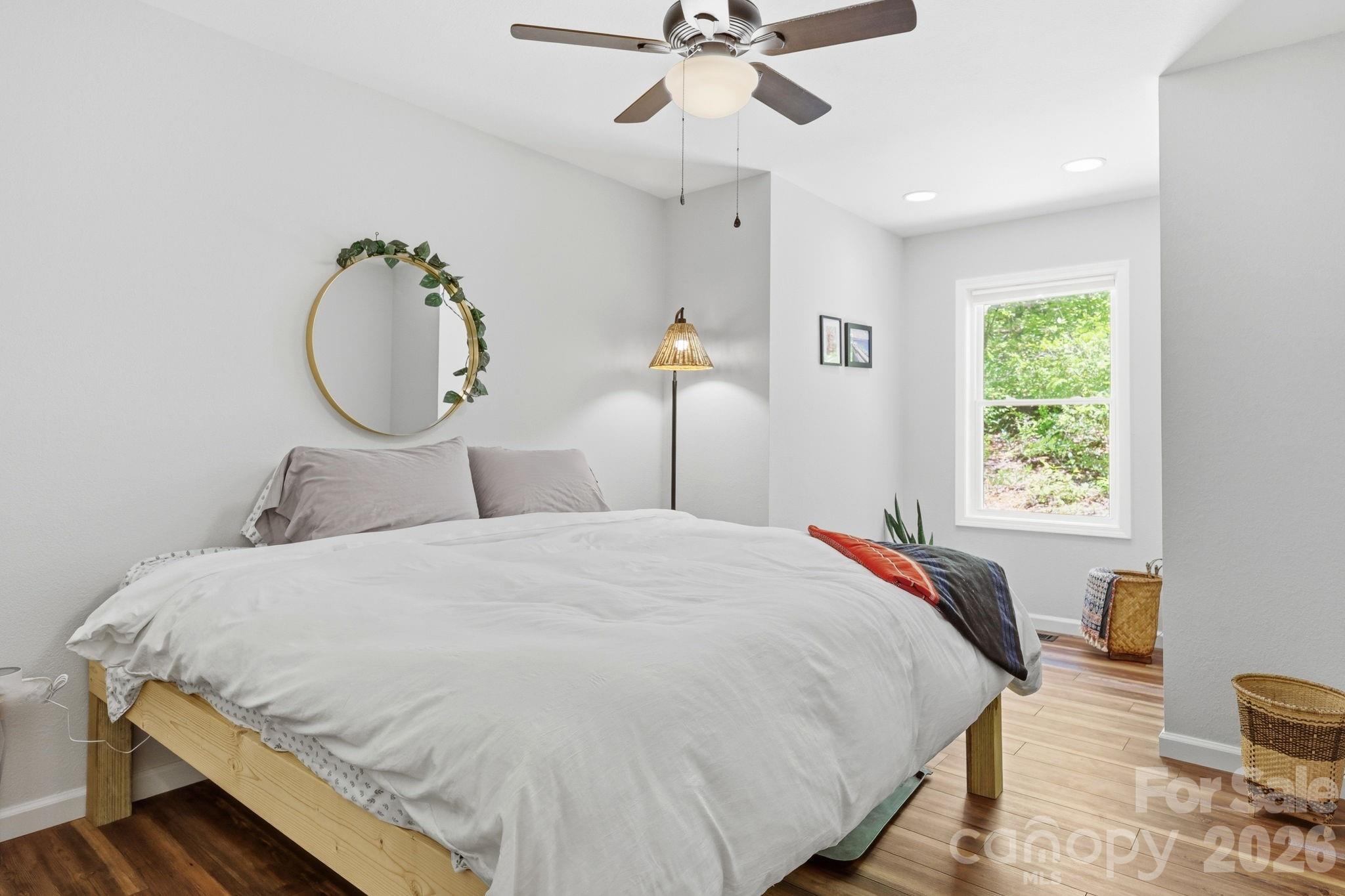 302 Rich Mountain Road — Flat Rock