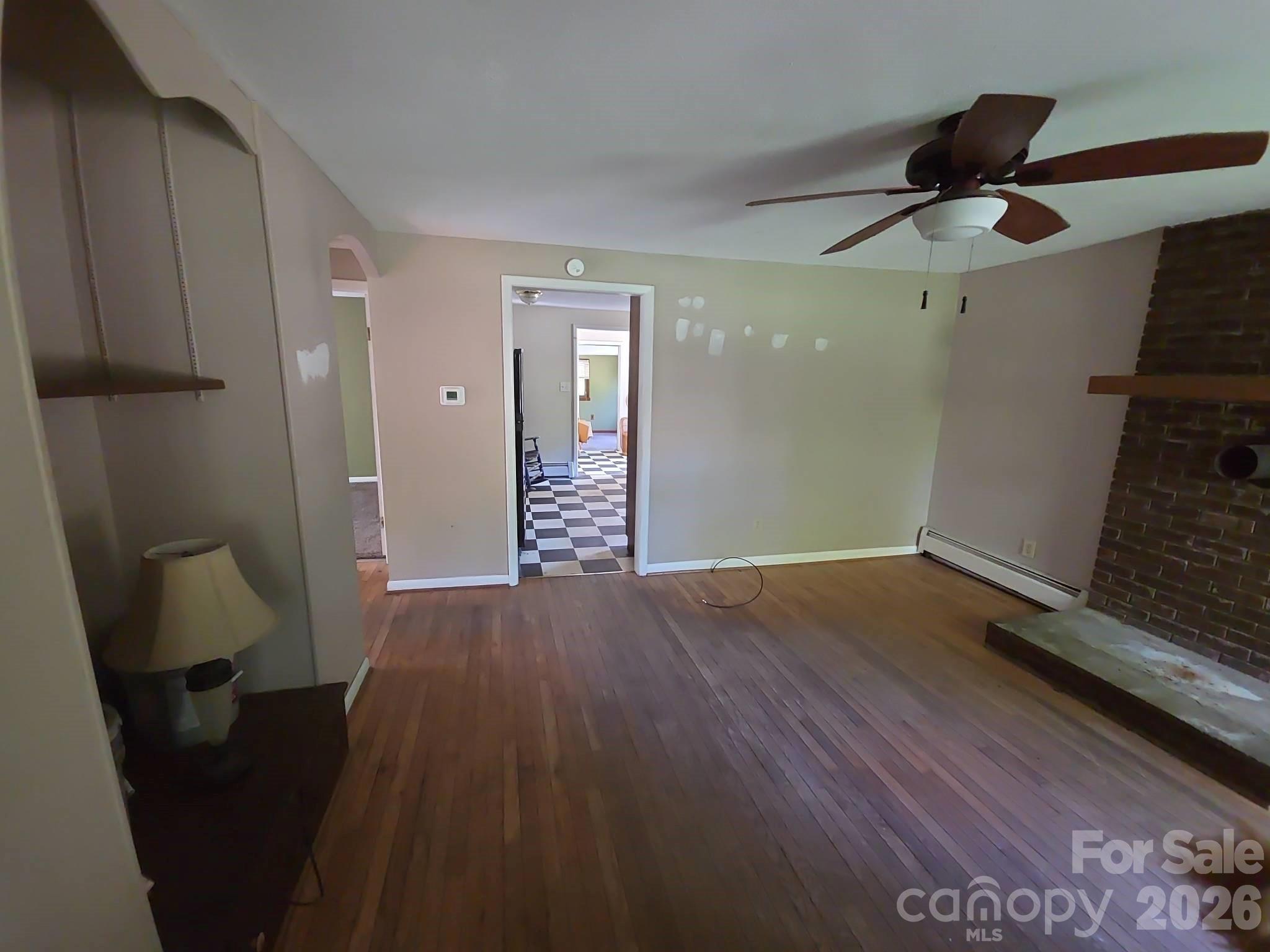 208 Mckinnish Cove Road — Asheville