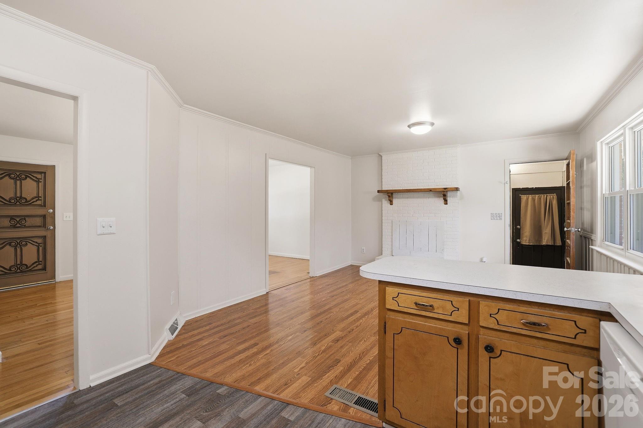 225 Middleton Avenue — Matthews