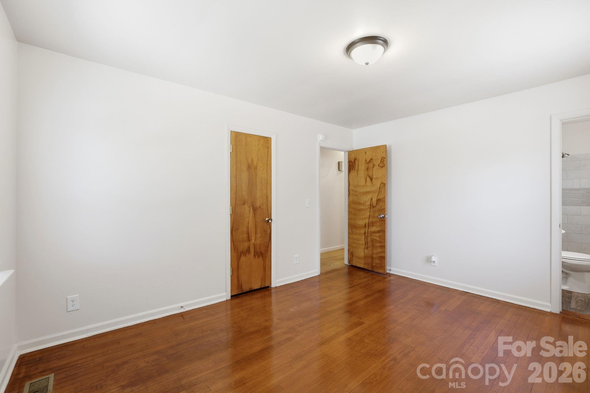 225 Middleton Avenue — Matthews