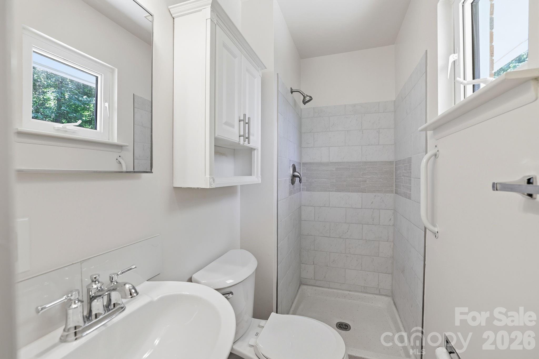 225 Middleton Avenue — Matthews