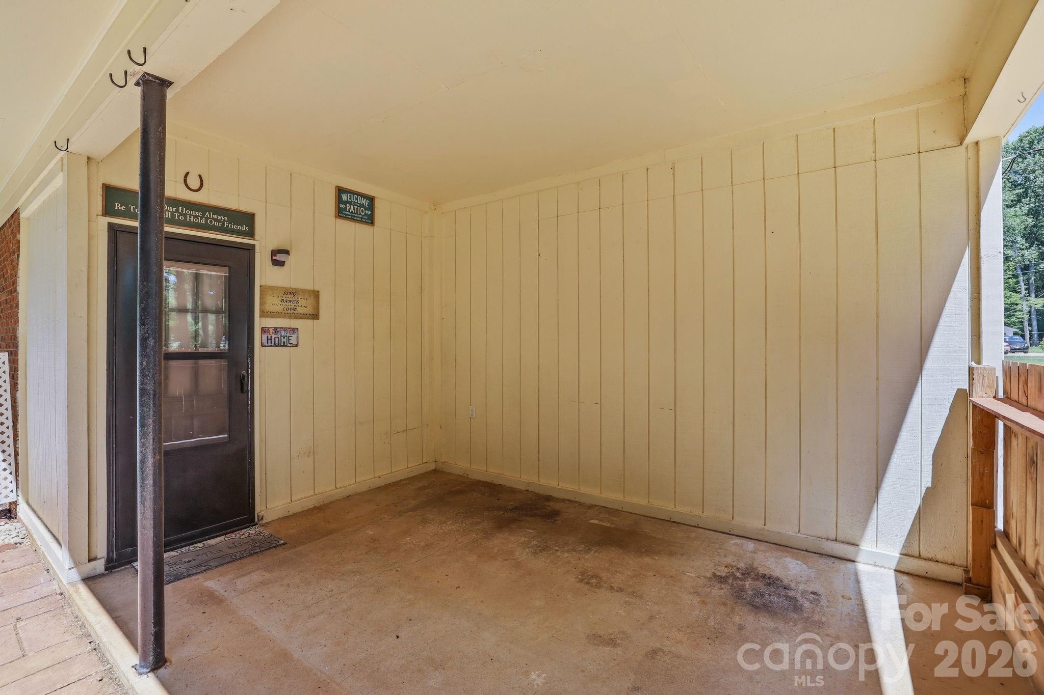 225 Middleton Avenue — Matthews