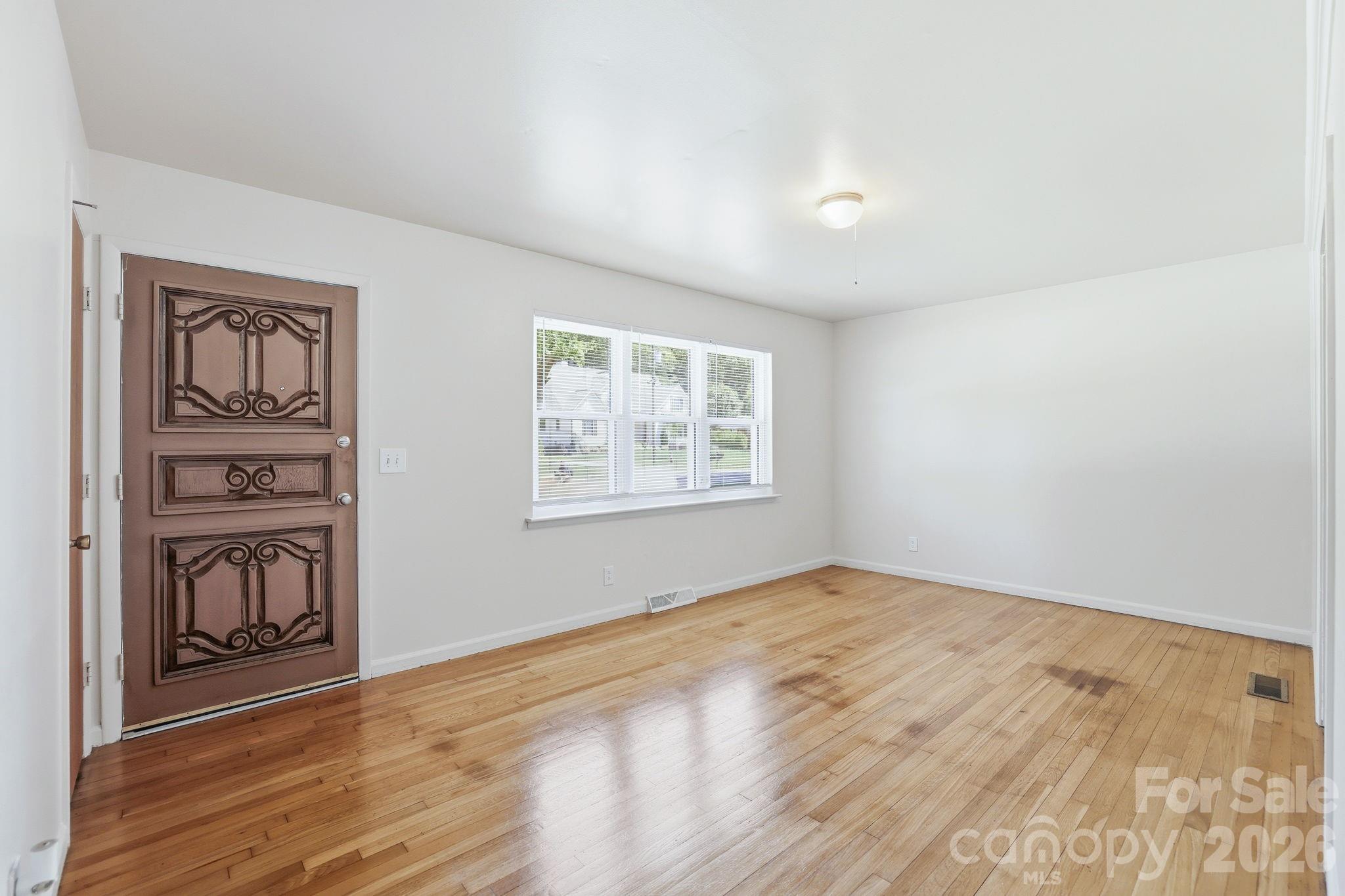 225 Middleton Avenue — Matthews
