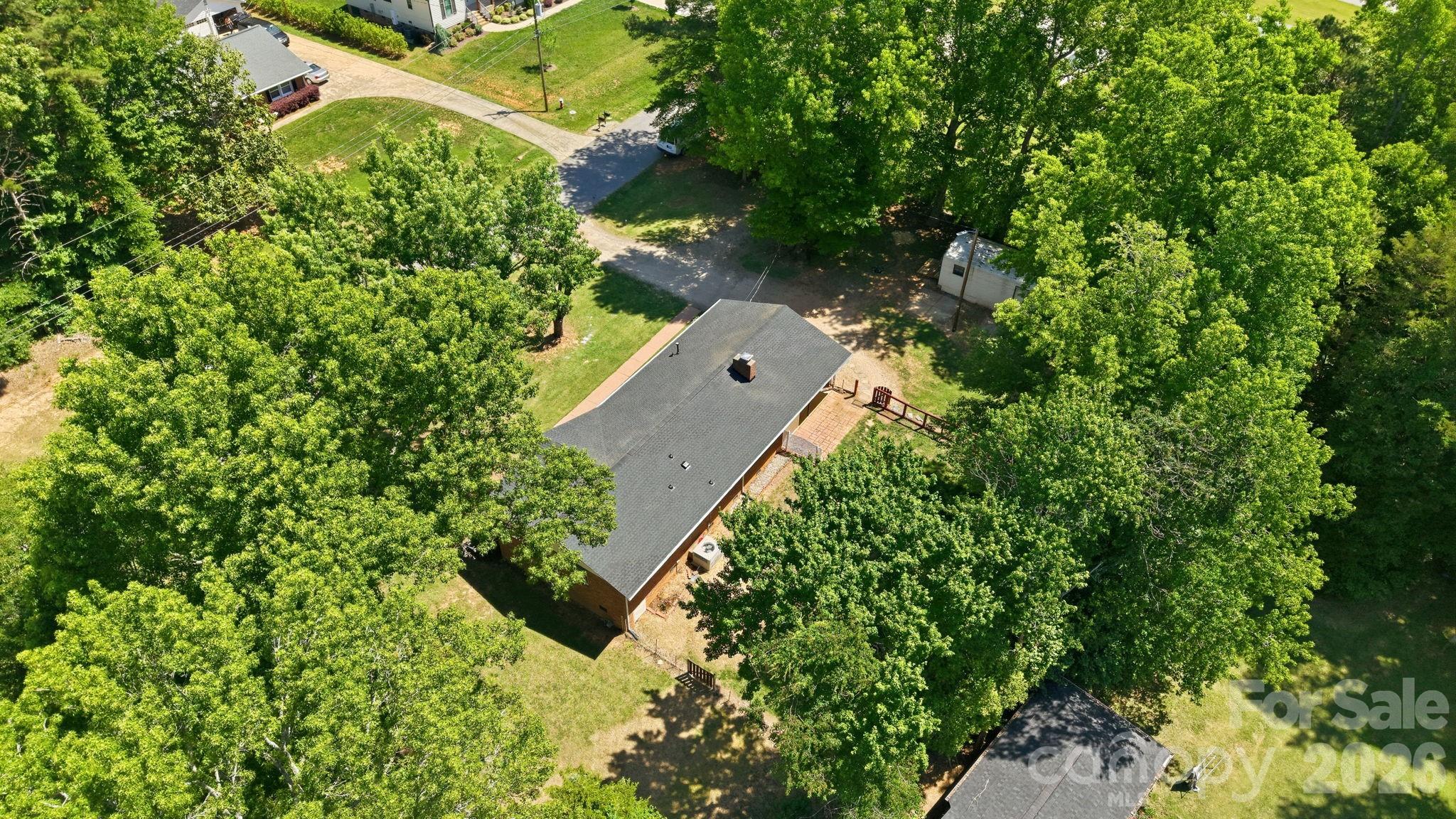 225 Middleton Avenue — Matthews