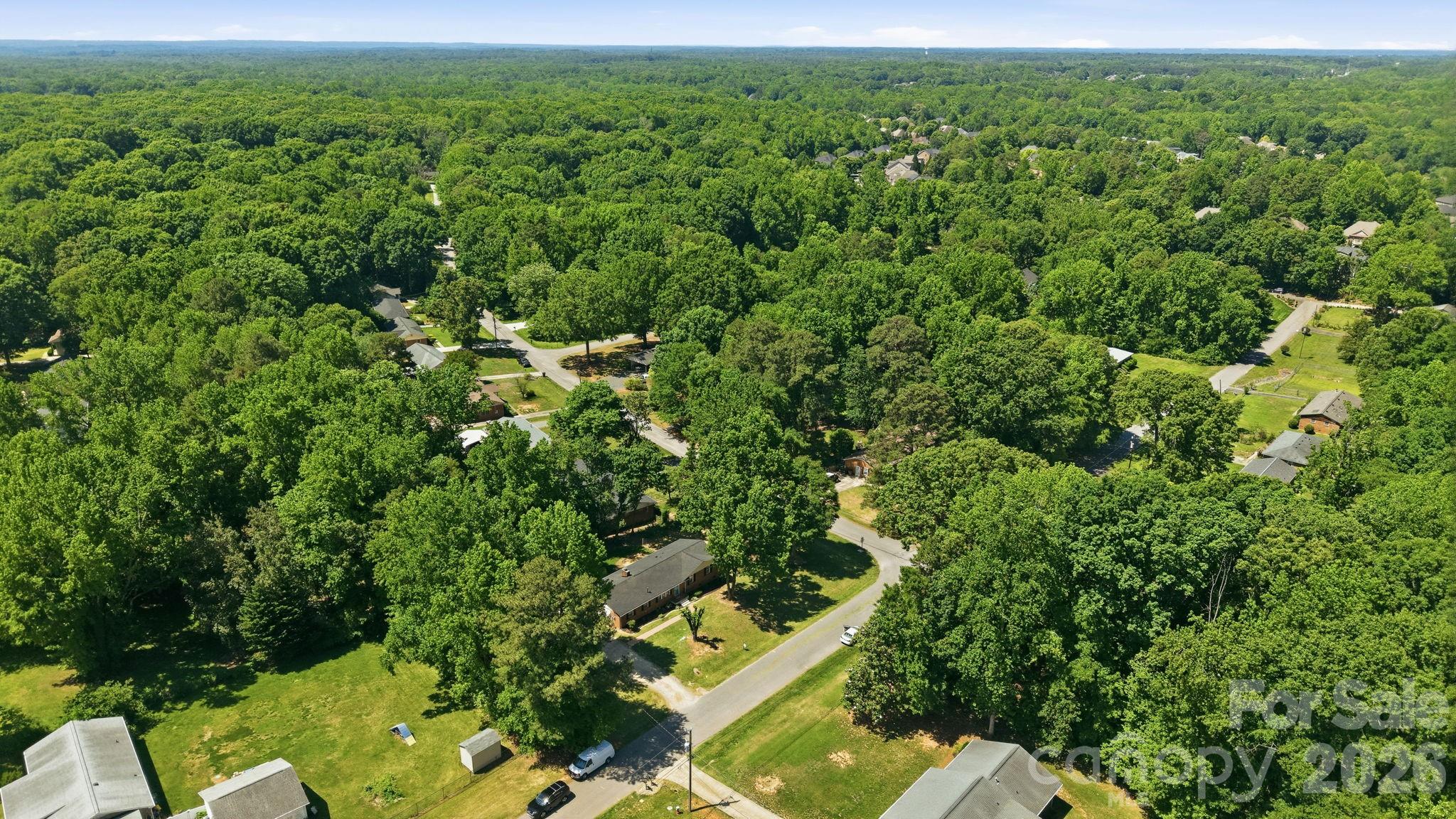 225 Middleton Avenue — Matthews
