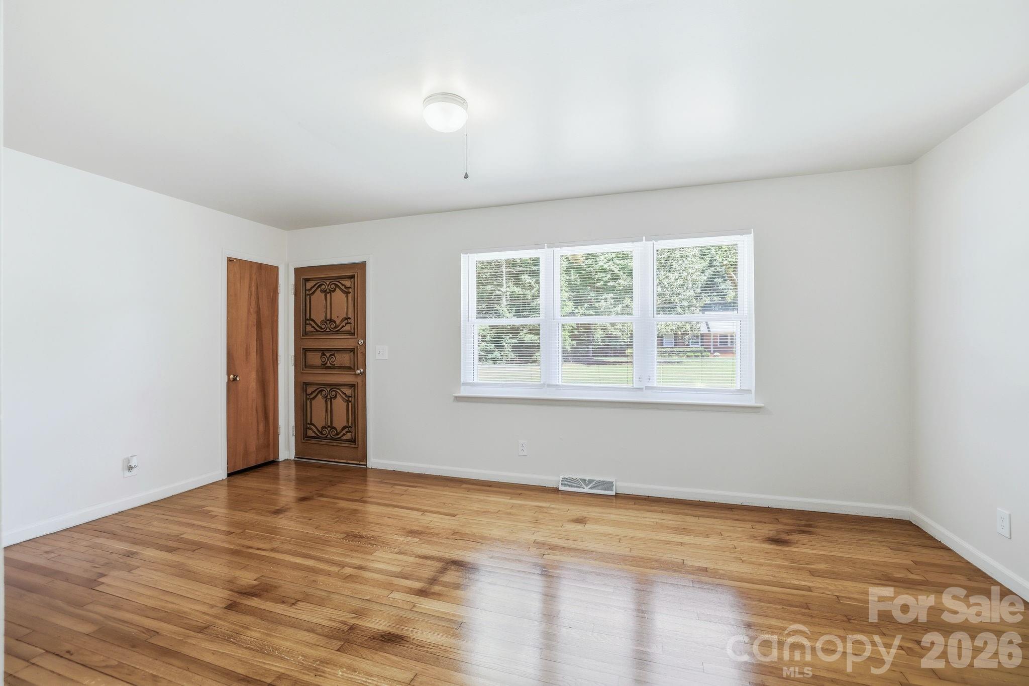 225 Middleton Avenue — Matthews