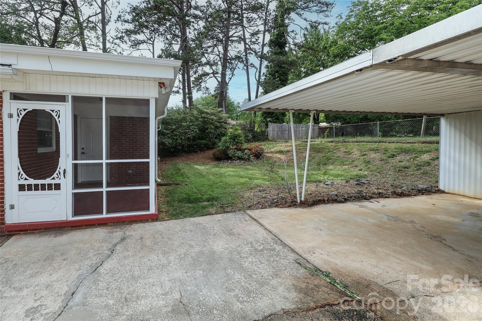 1720 Miles Court — Charlotte