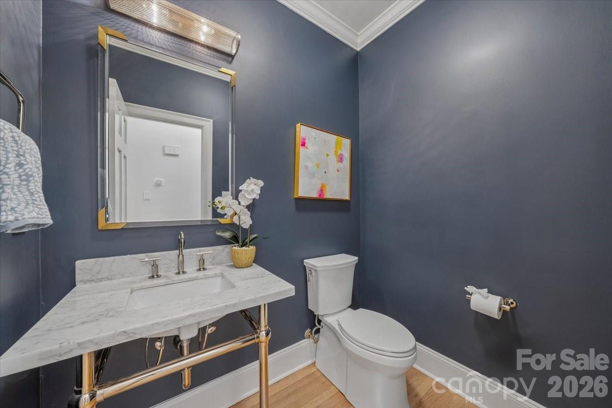 5631 Colony Road — Charlotte