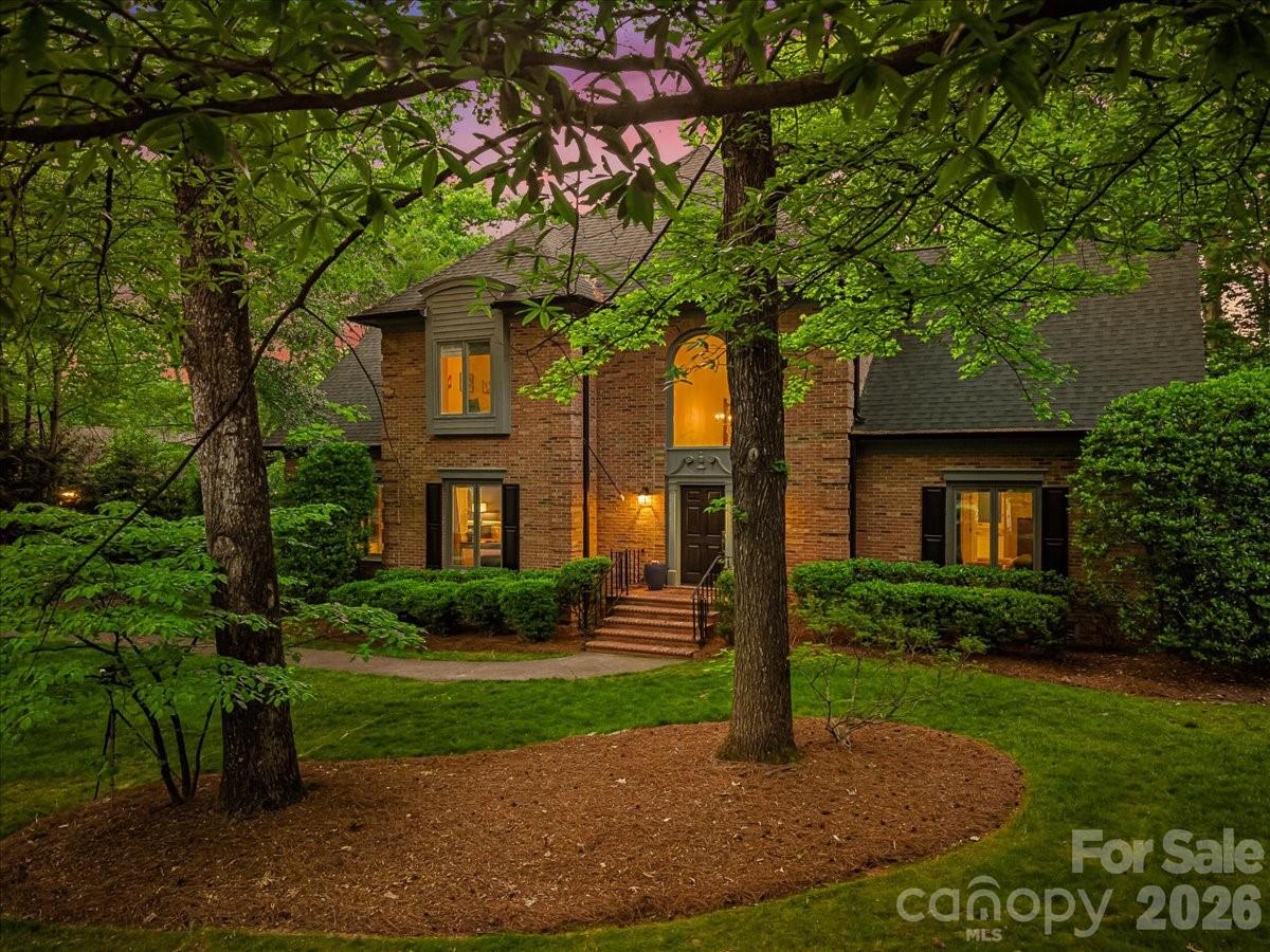 5631 Colony Road — Charlotte