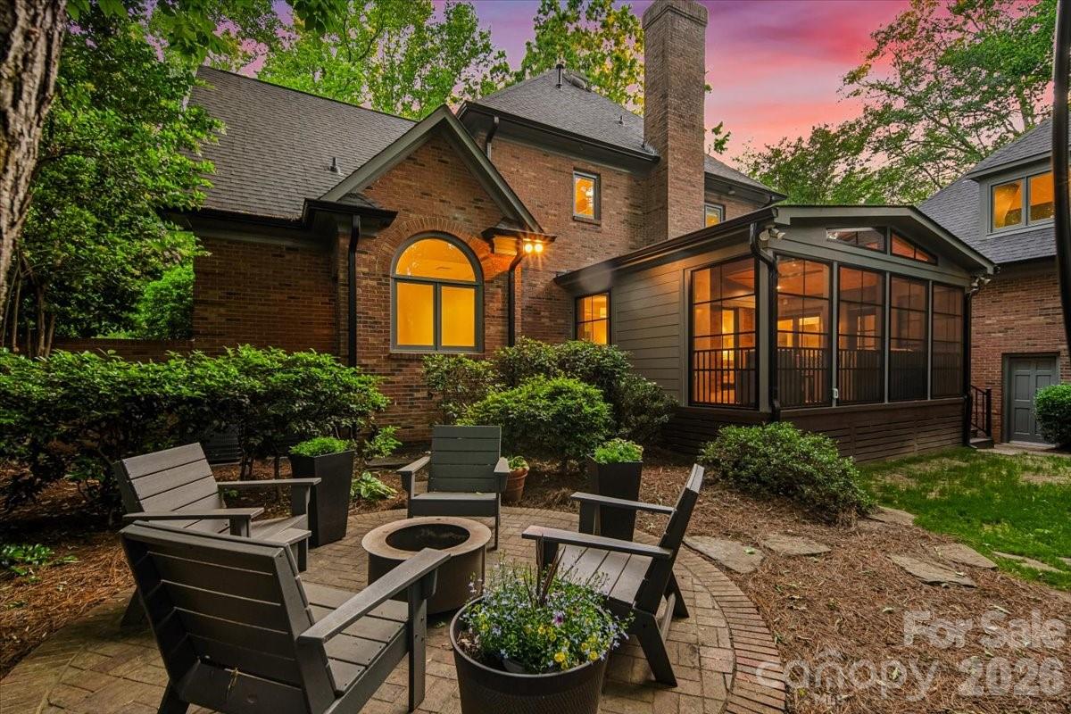 5631 Colony Road — Charlotte