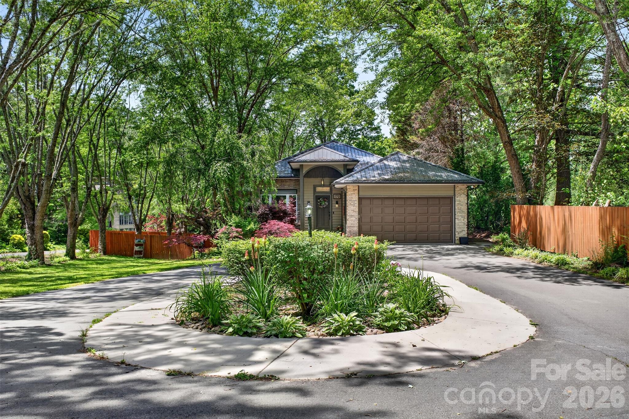 170 Weston Road — Arden