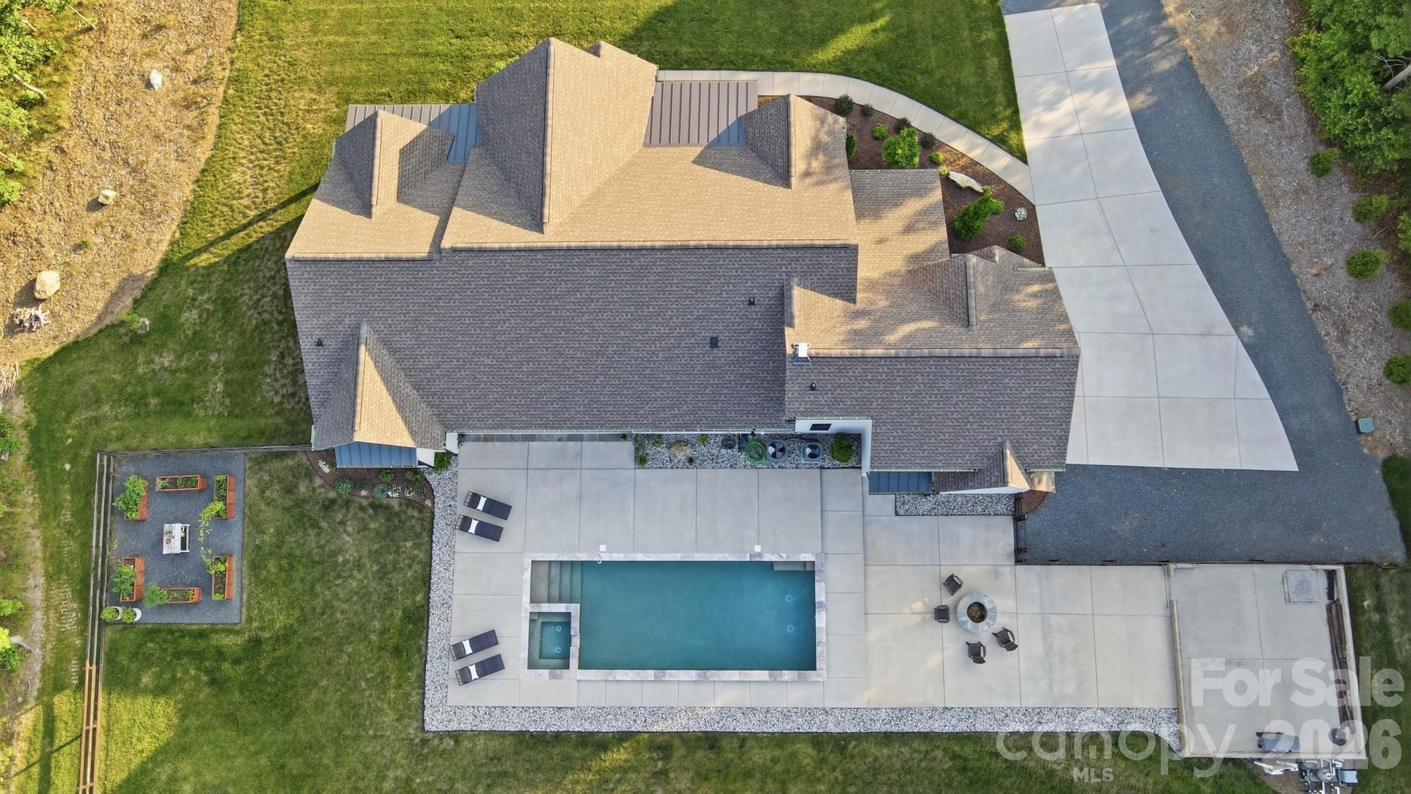 7905 Elegant Estates Drive — Mount Pleasant