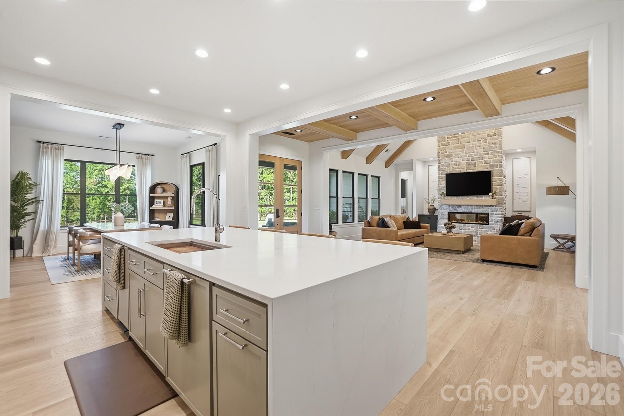 7905 Elegant Estates Drive — Mount Pleasant