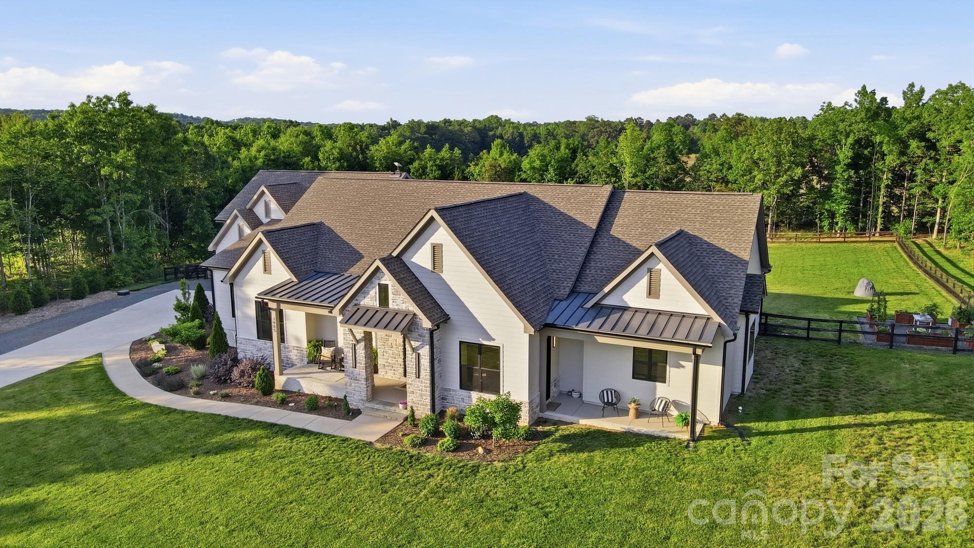 7905 Elegant Estates Drive — Mount Pleasant