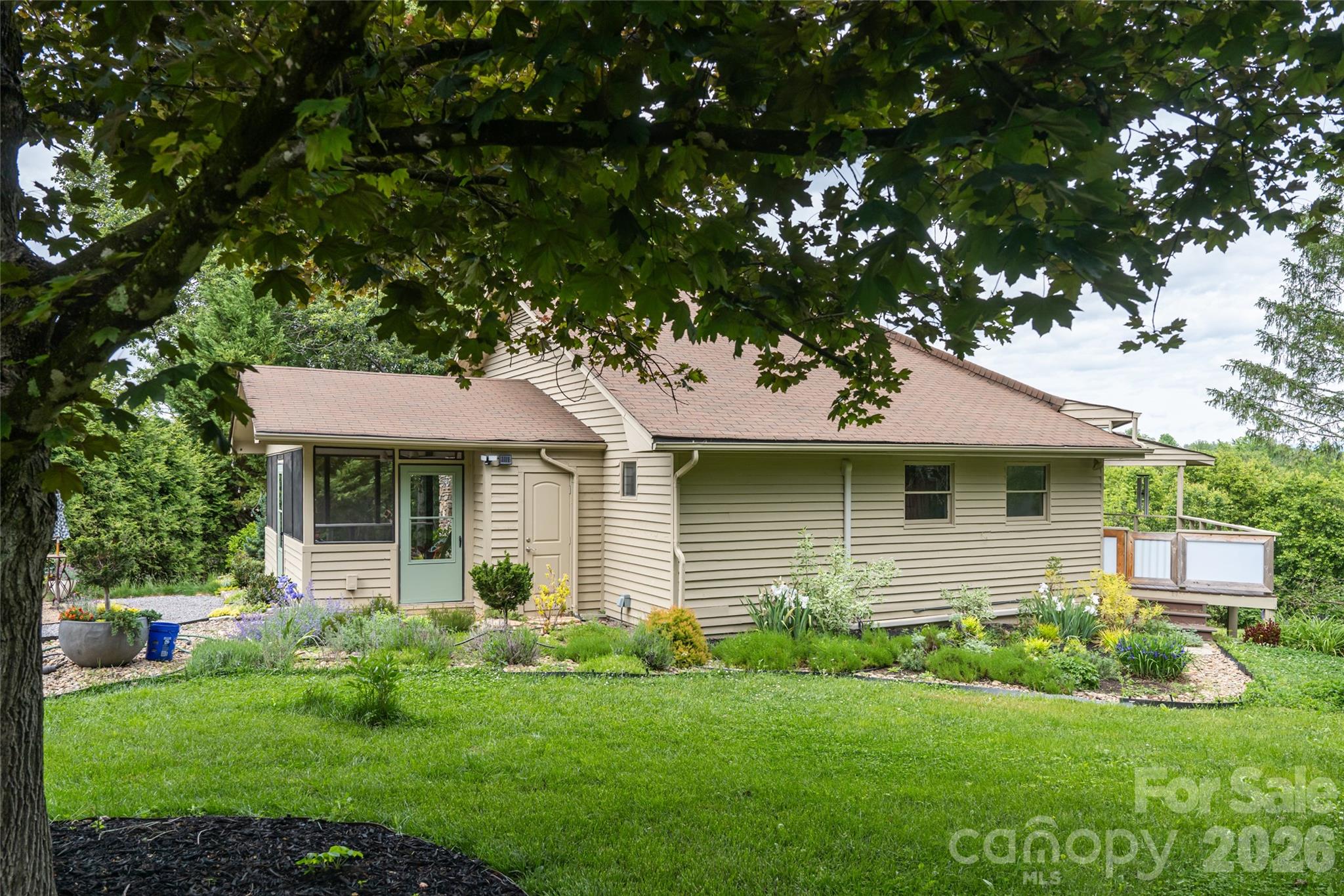 56 Donna Lane — Alexander