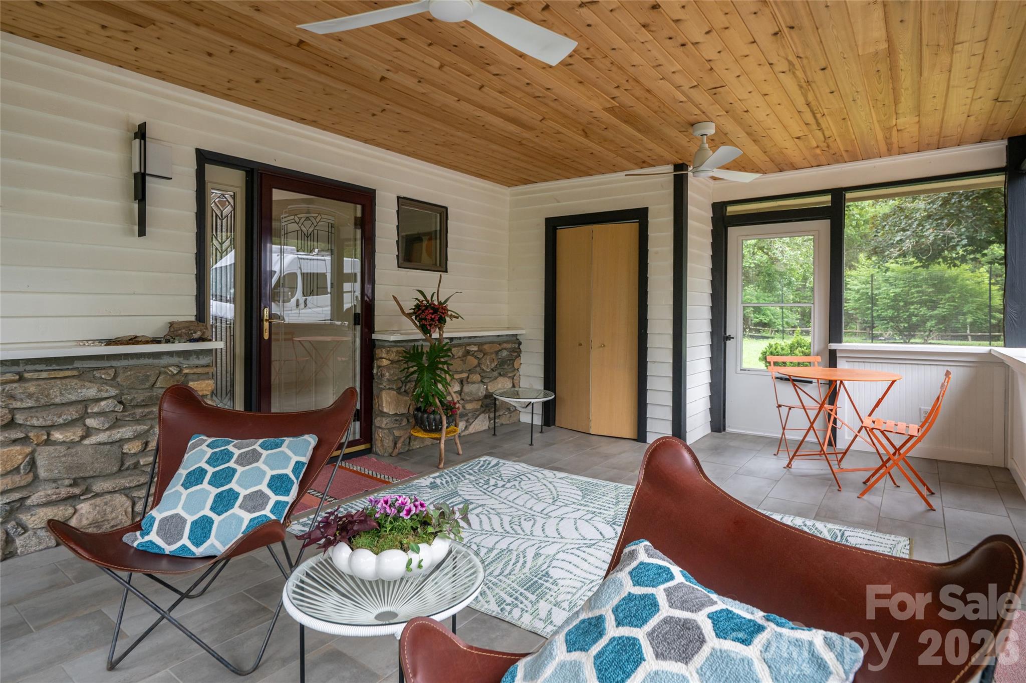 56 Donna Lane — Alexander