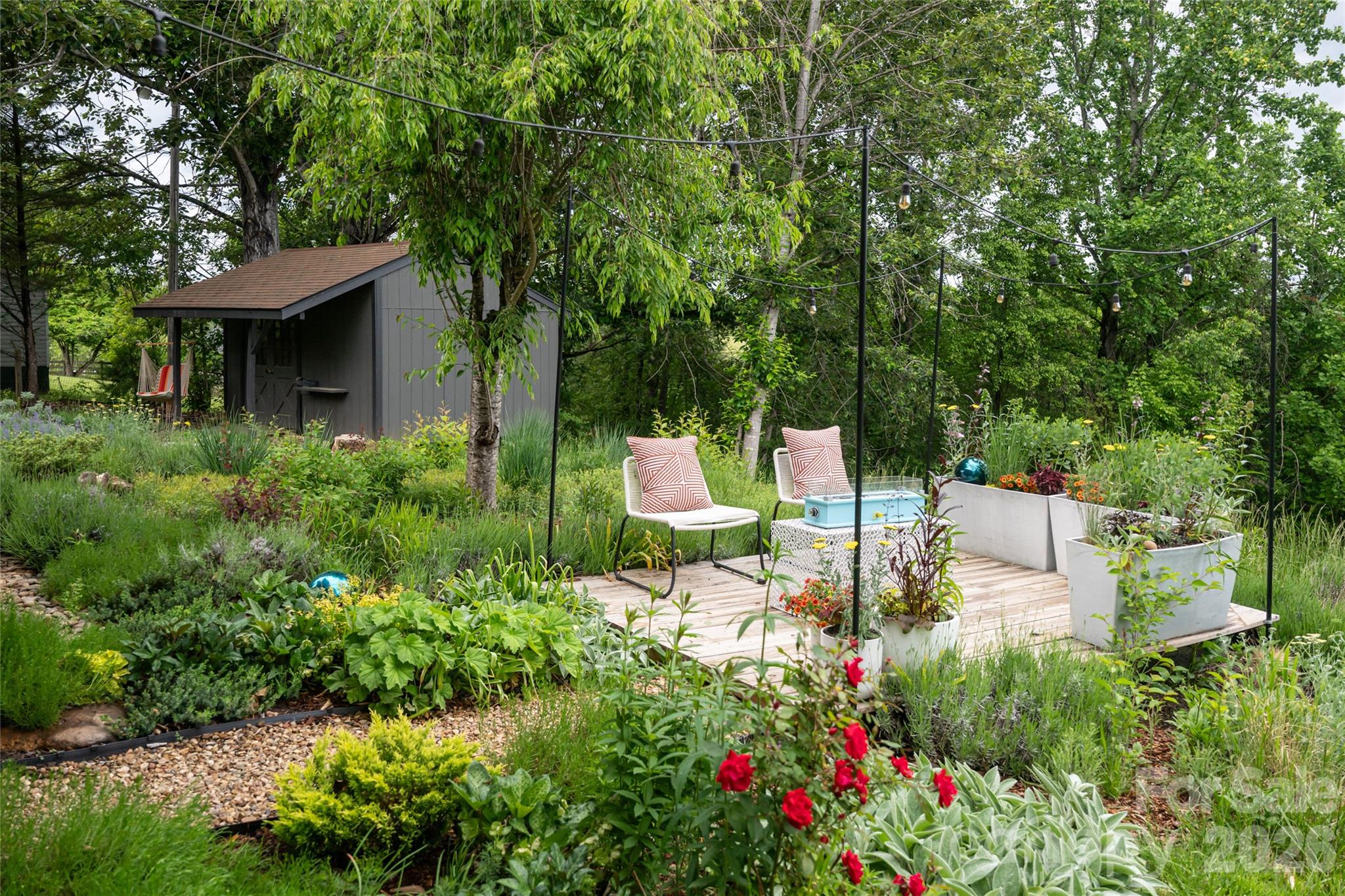 56 Donna Lane — Alexander