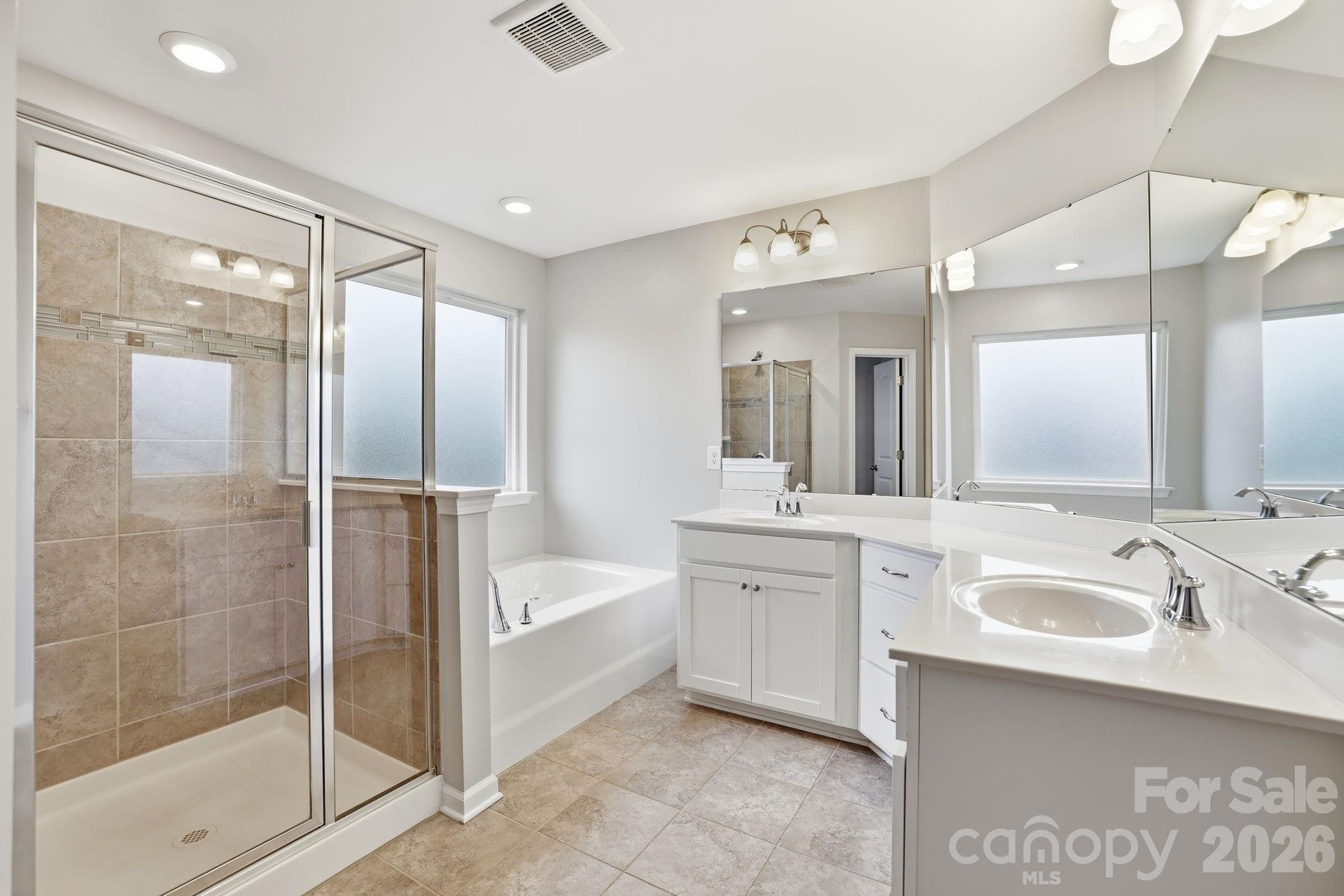 8123 Cornhill Avenue — Charlotte