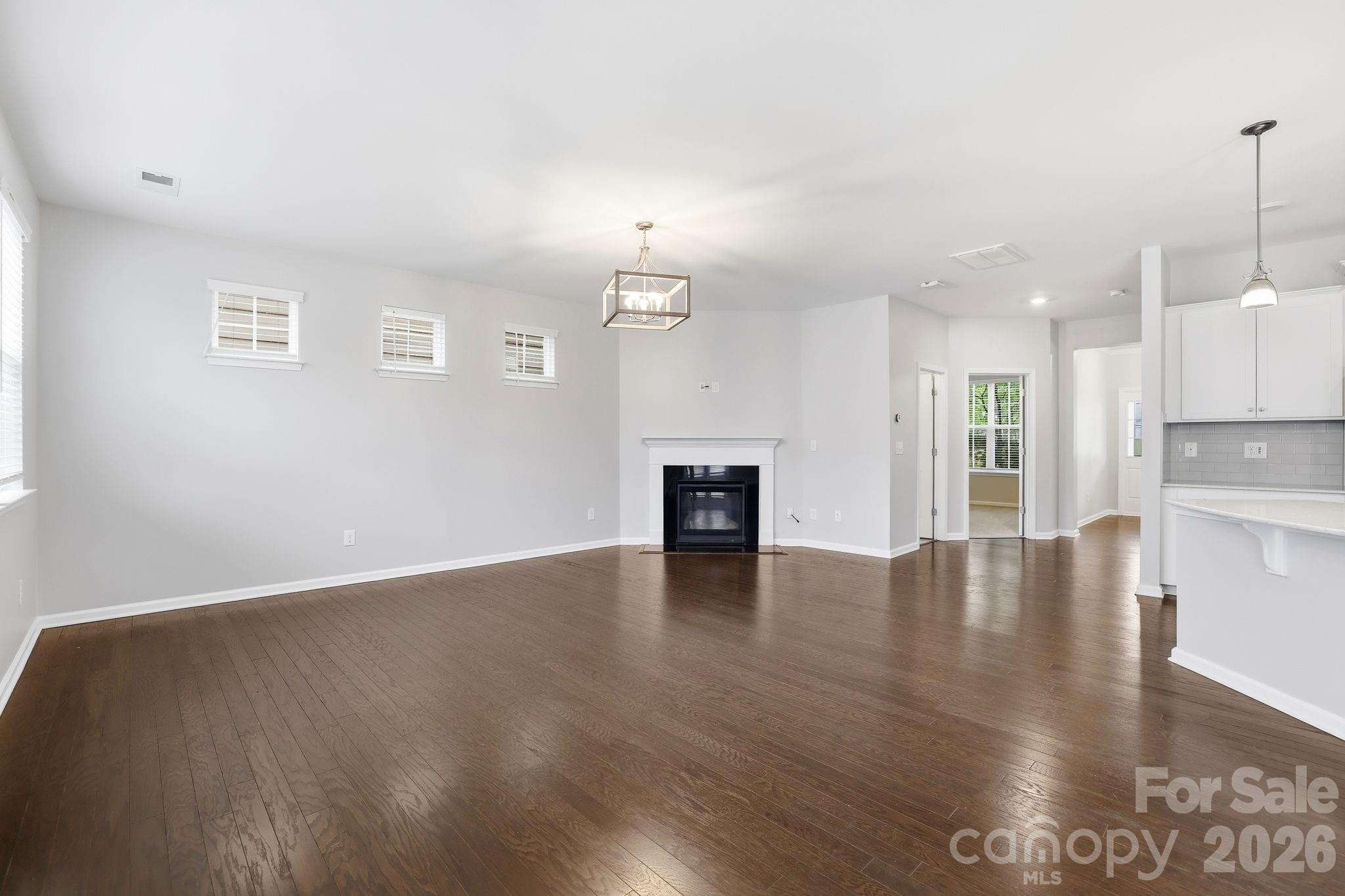 8123 Cornhill Avenue — Charlotte