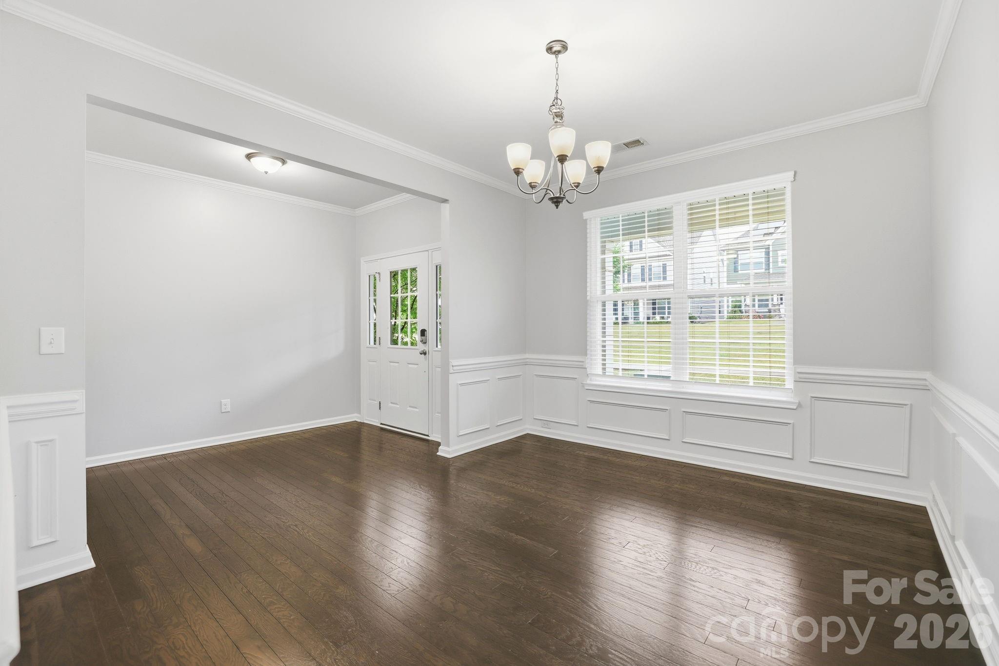 8123 Cornhill Avenue — Charlotte