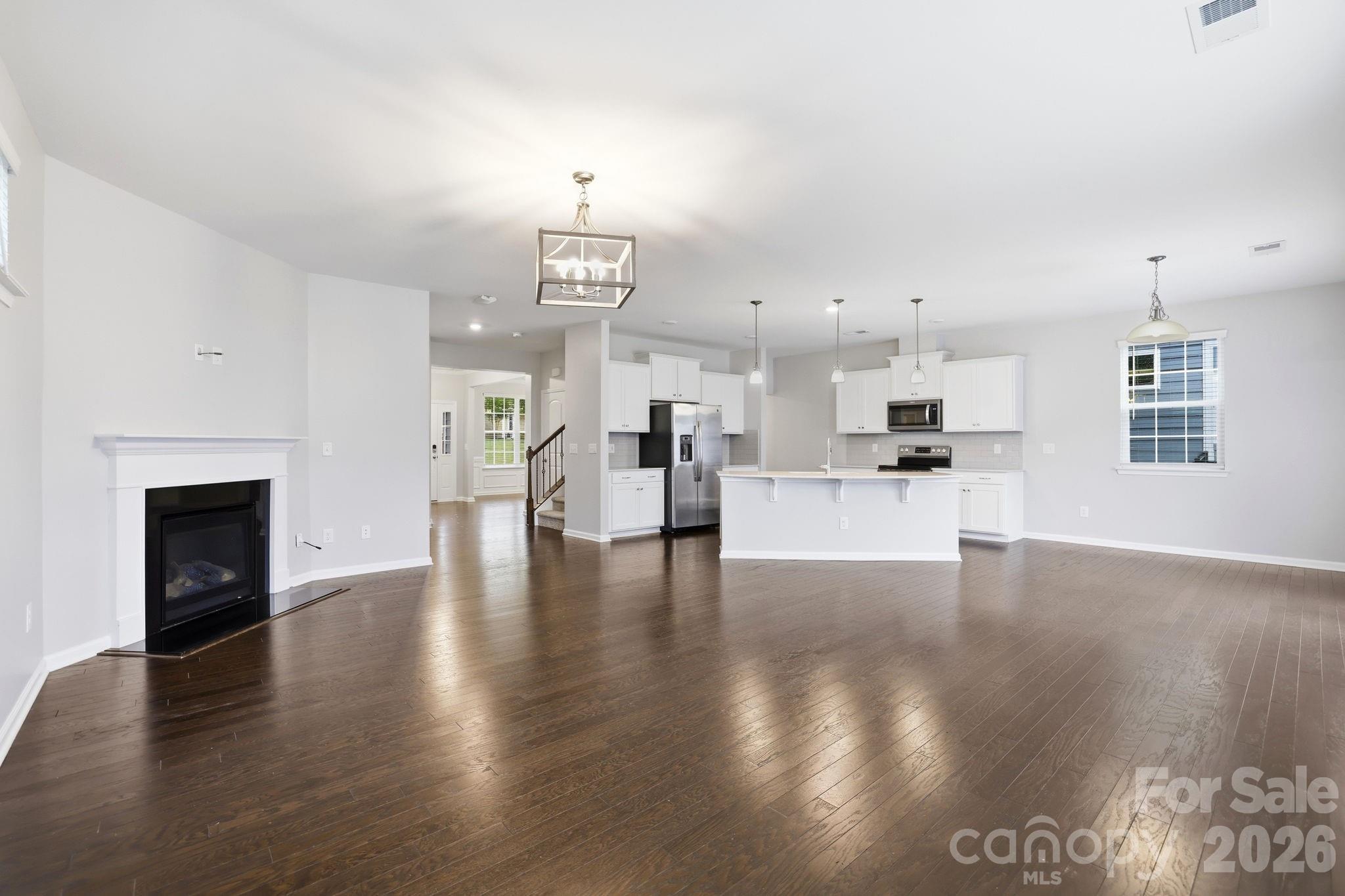 8123 Cornhill Avenue — Charlotte