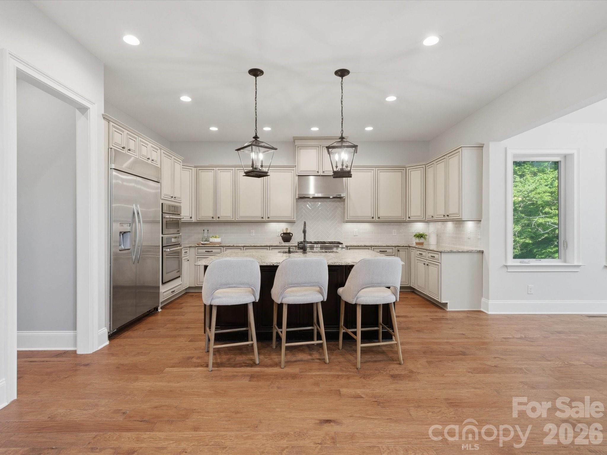 1126 Bromley Drive — Matthews