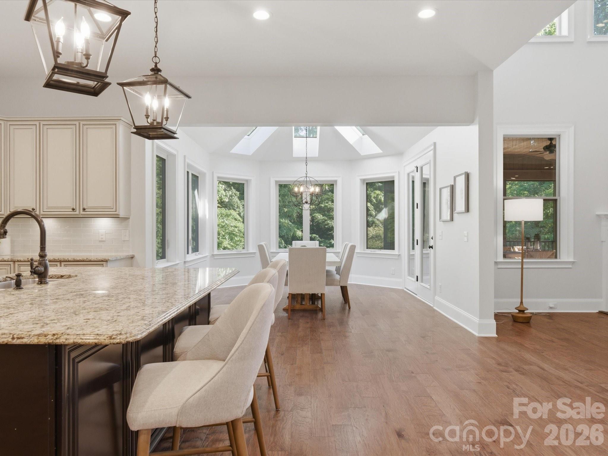 1126 Bromley Drive — Matthews