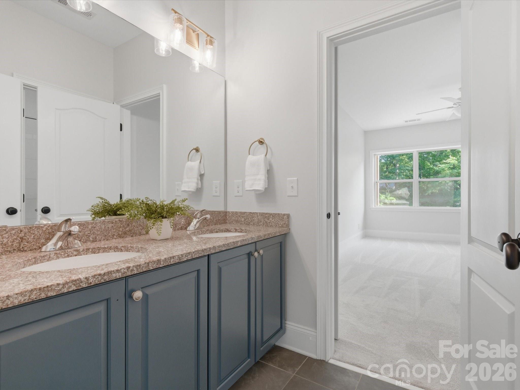 1126 Bromley Drive — Matthews