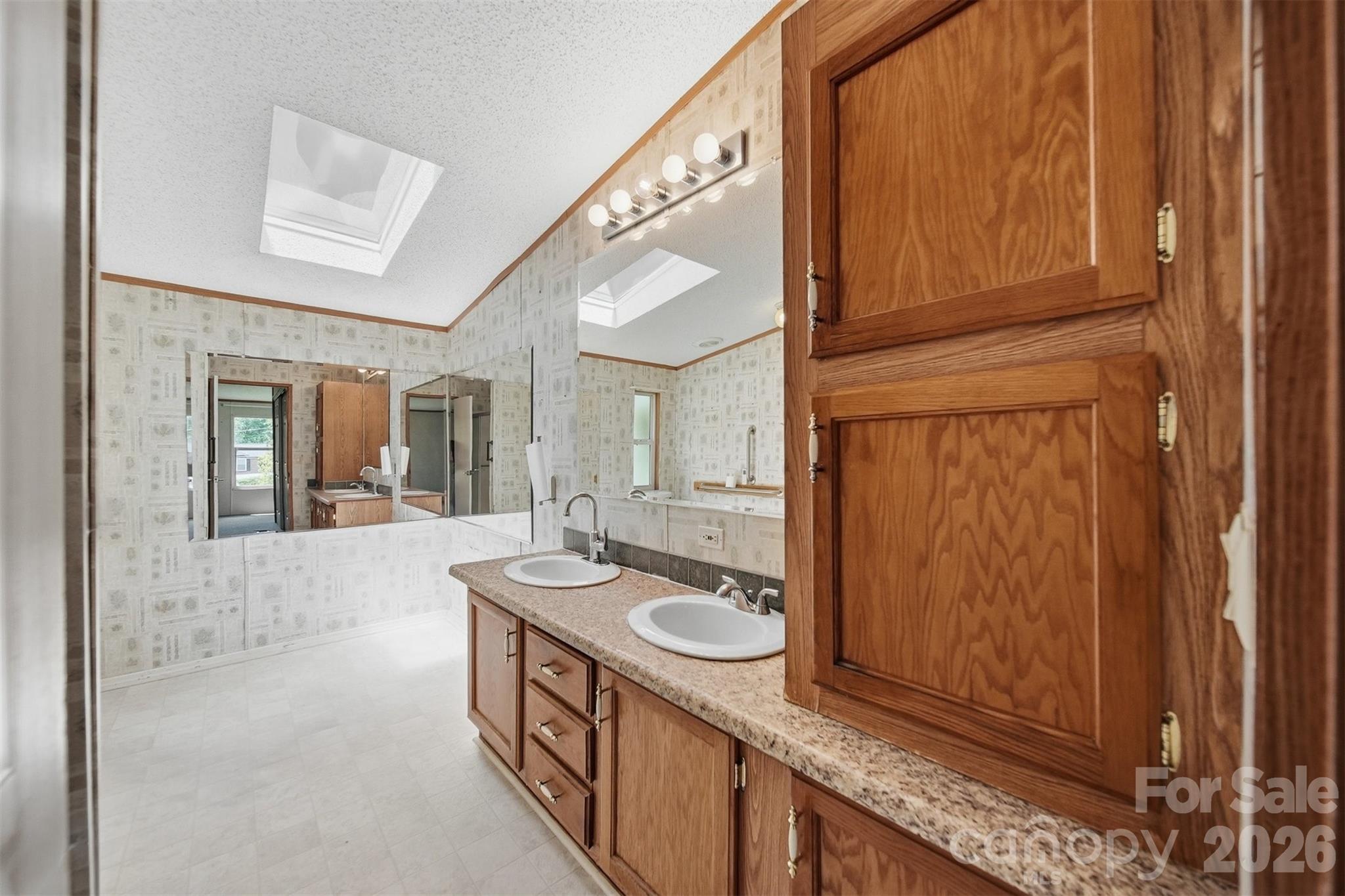 1488 Watermill Road — Morganton