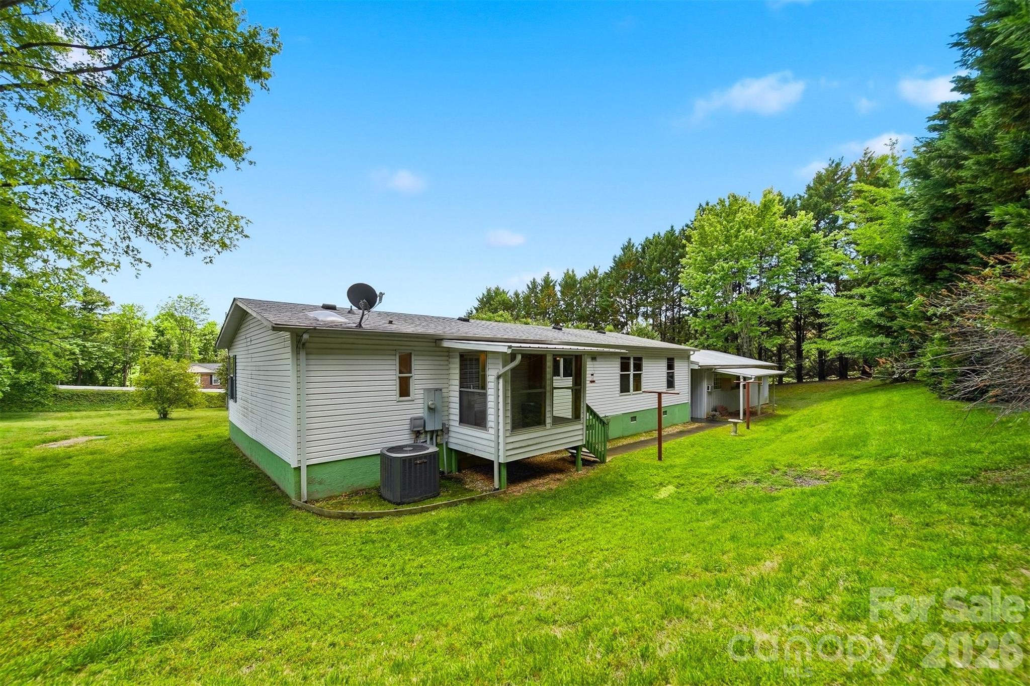 1488 Watermill Road — Morganton