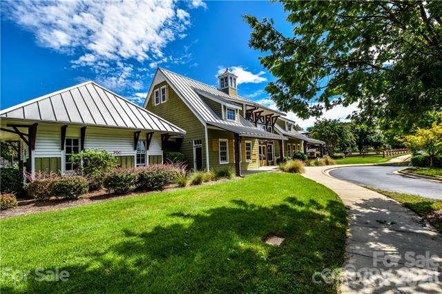 125 Yellowbell Road — Mooresville