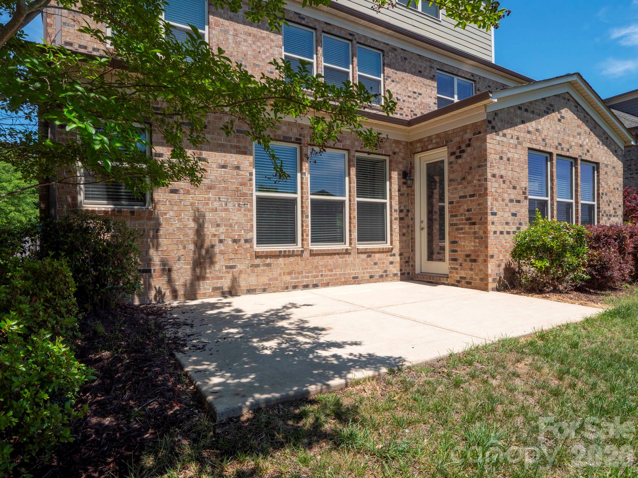 1719 Emory Oak Drive — Charlotte