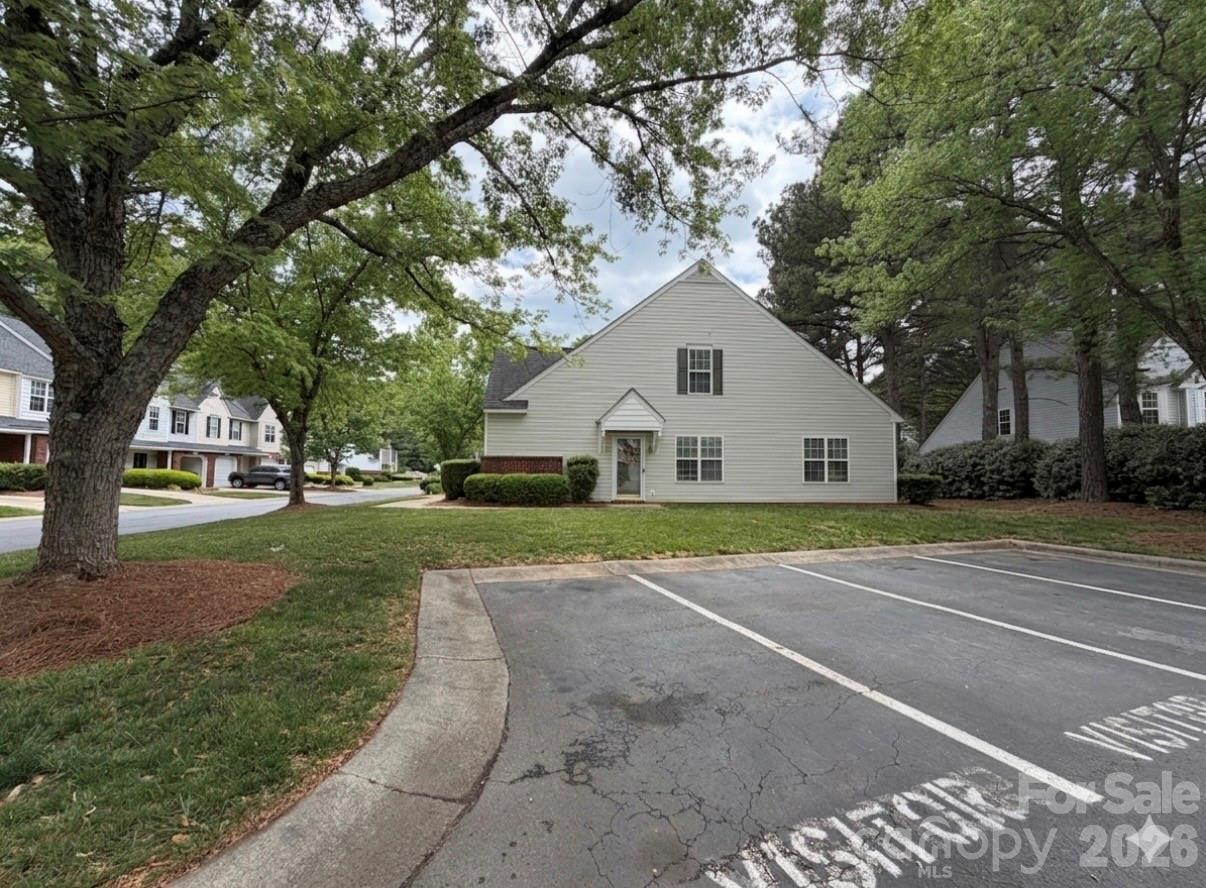 10206 University Park Lane — Charlotte