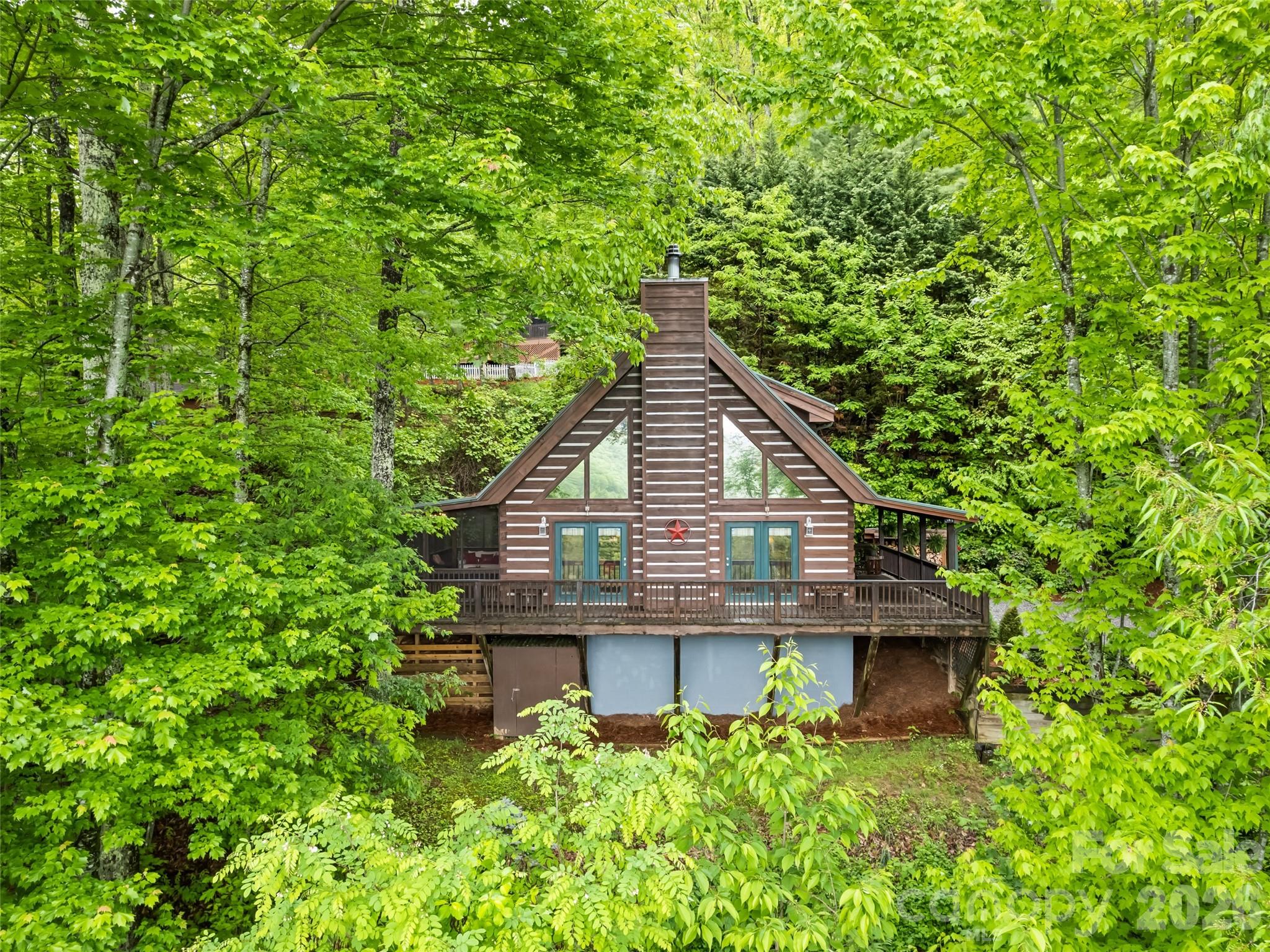 297 Hidden Cove Road — Maggie Valley
