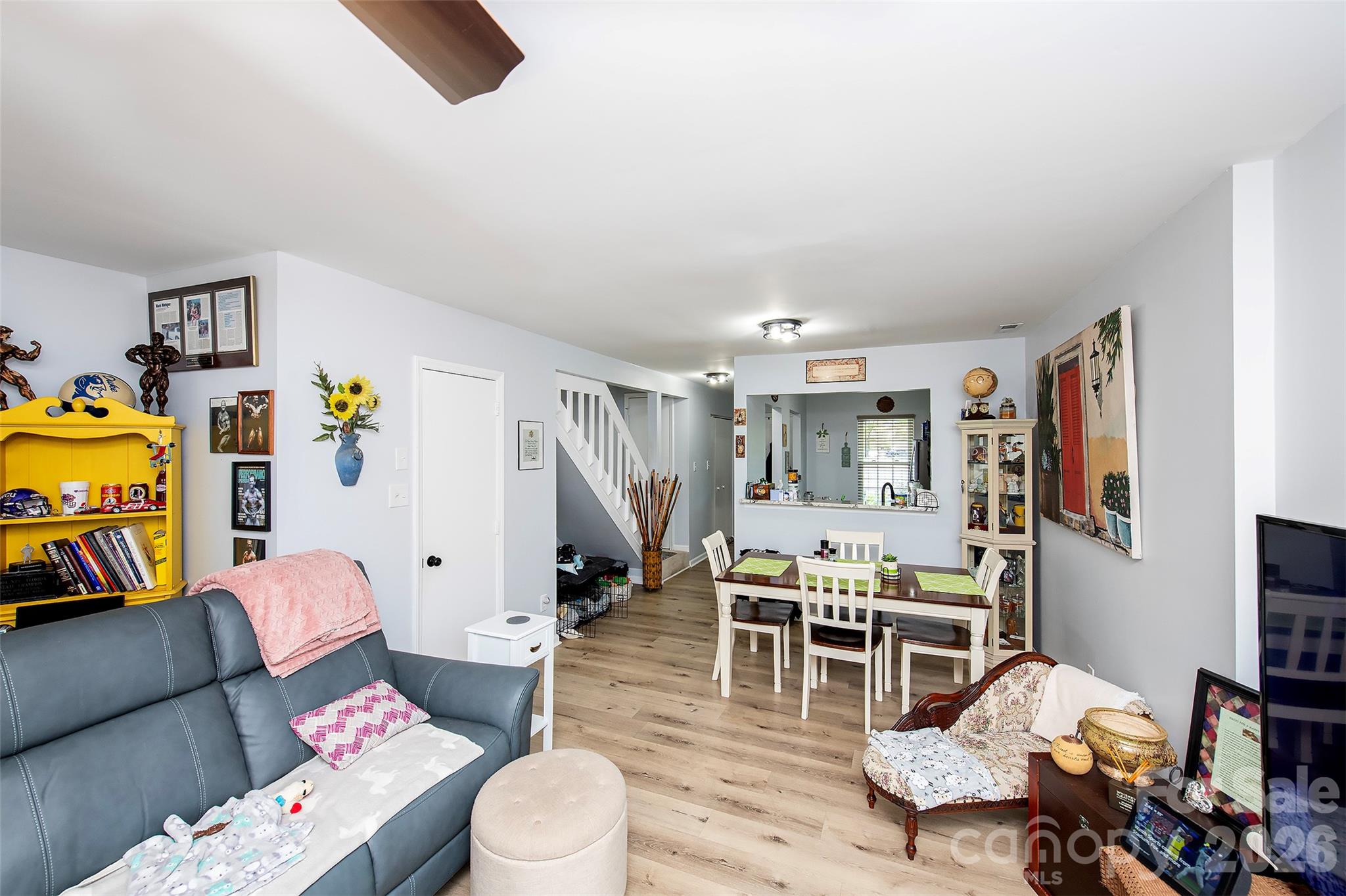 6137 Windsor Gate Lane — Charlotte