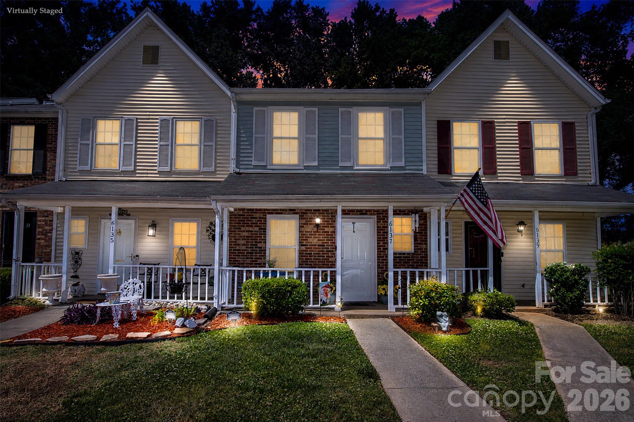 6137 Windsor Gate Lane — Charlotte
