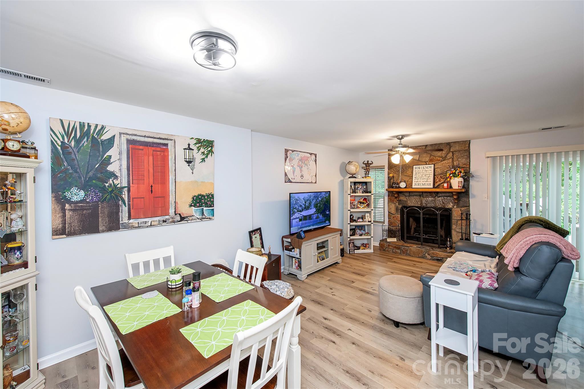 6137 Windsor Gate Lane — Charlotte