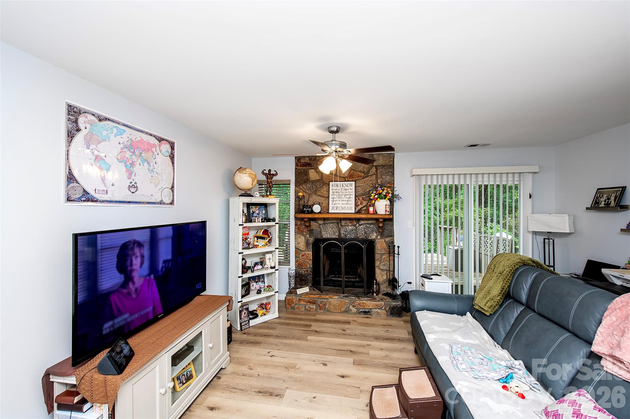 6137 Windsor Gate Lane — Charlotte