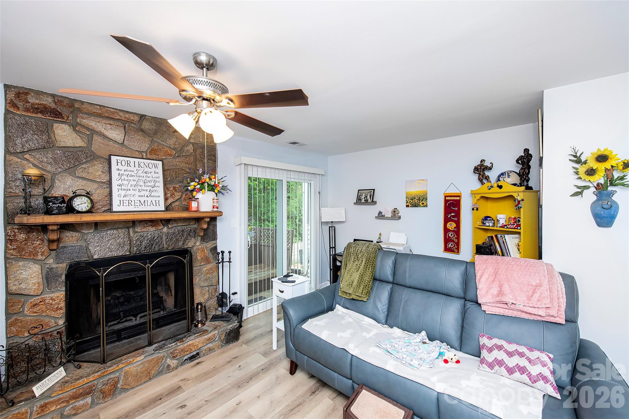 6137 Windsor Gate Lane — Charlotte