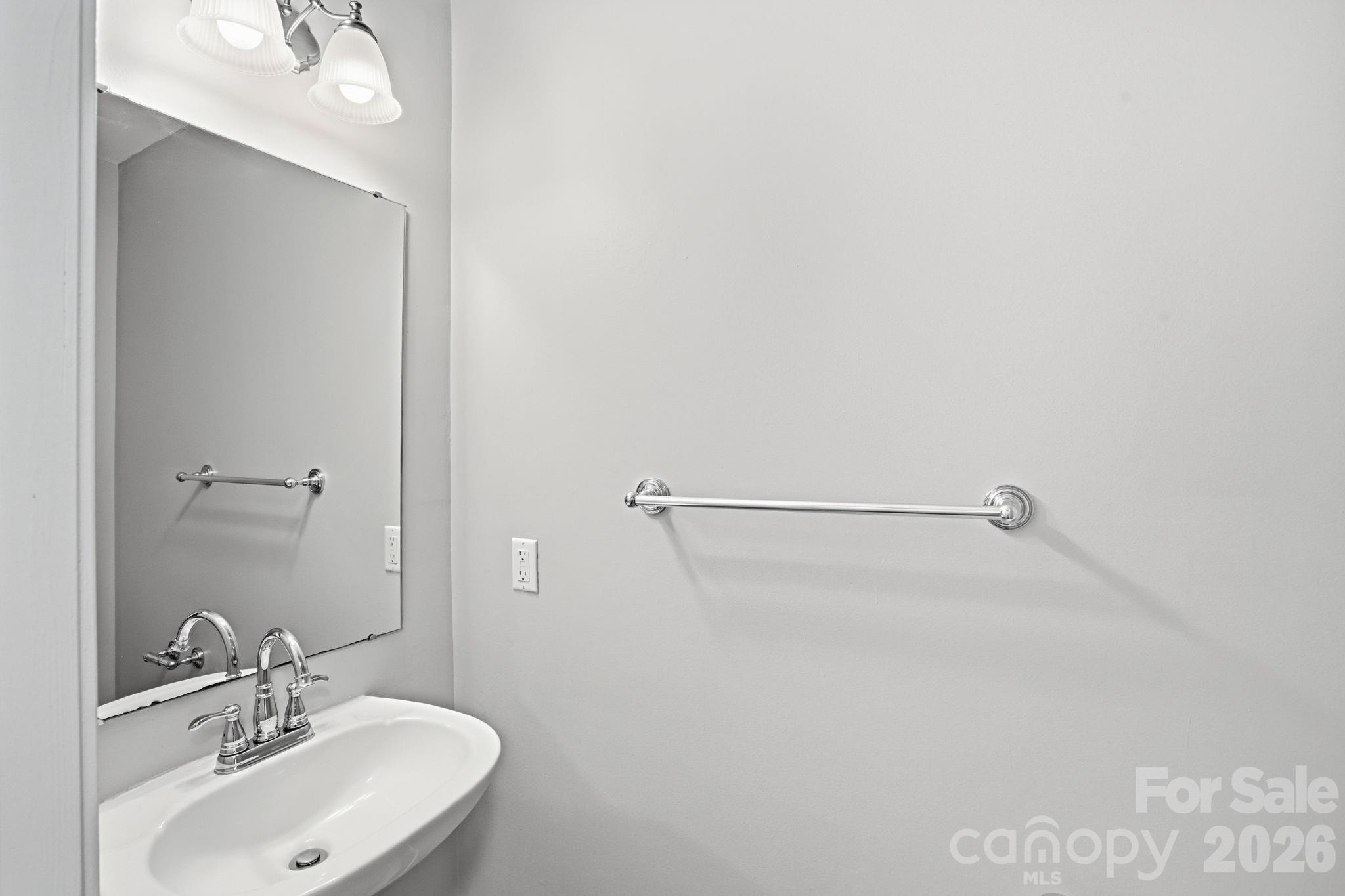 6914 Weirton Place — Charlotte