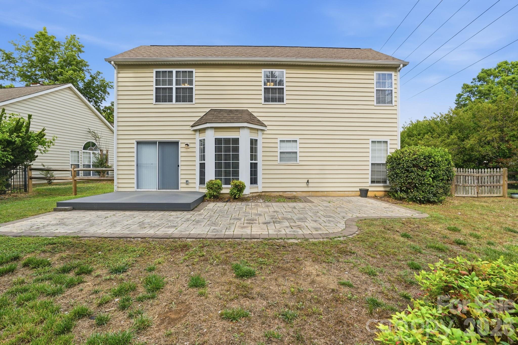 6914 Weirton Place — Charlotte