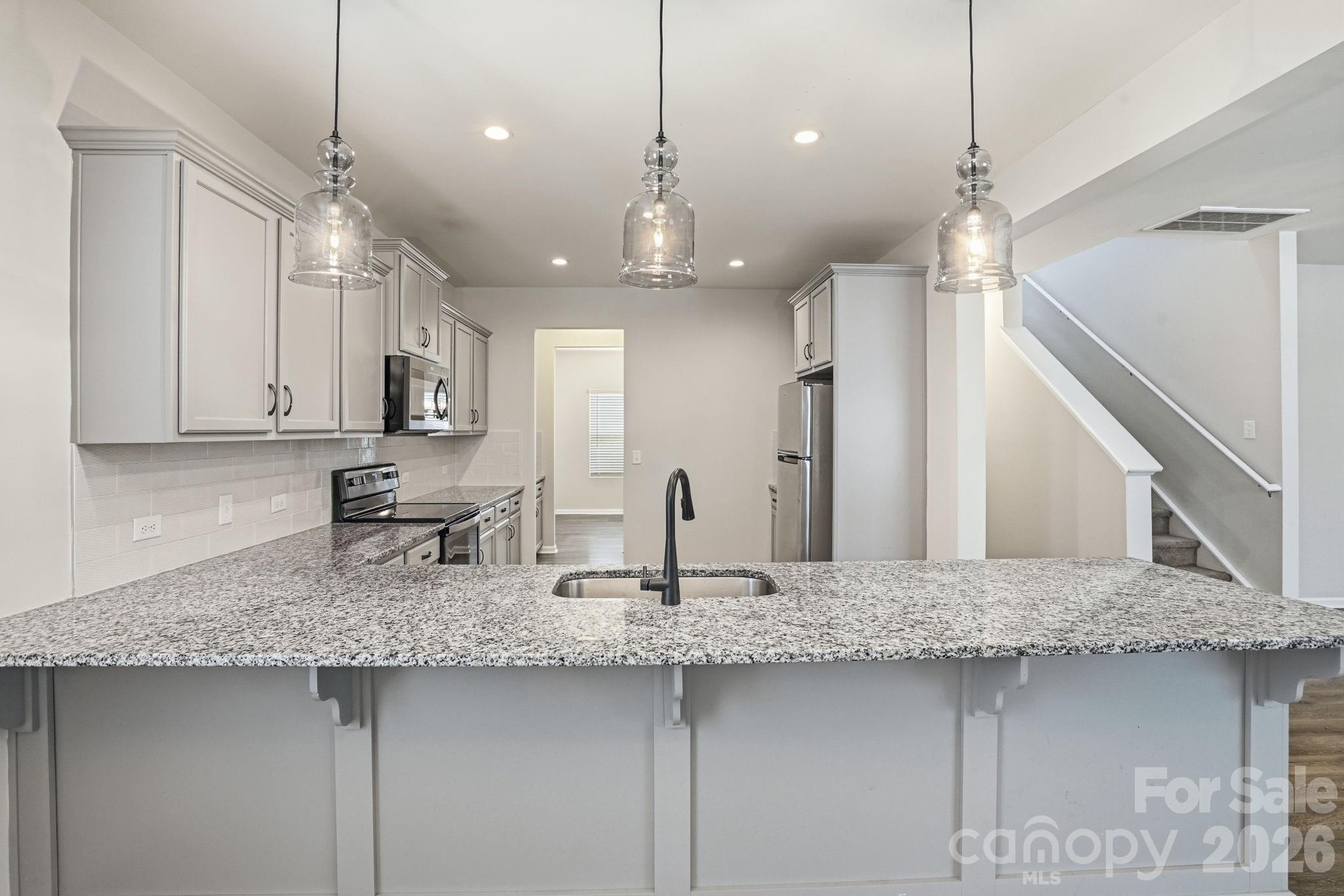 1006 Brooksland Place — Waxhaw